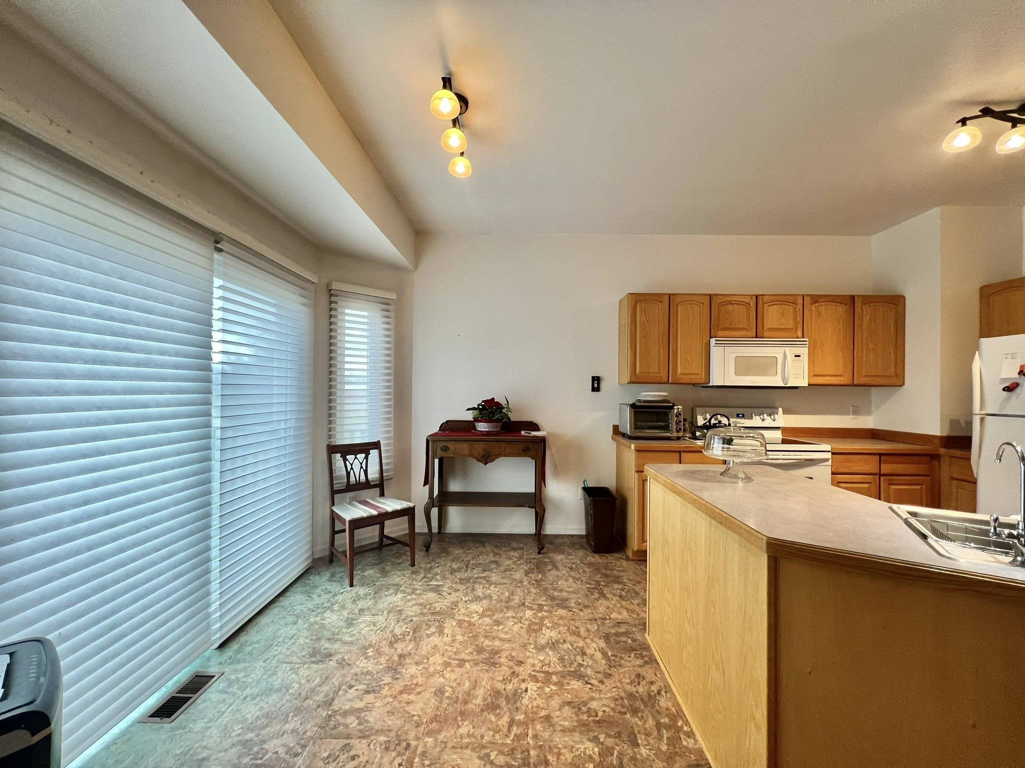 648 S Elba Road, Lapeer, MI 48446 — Photo 4
