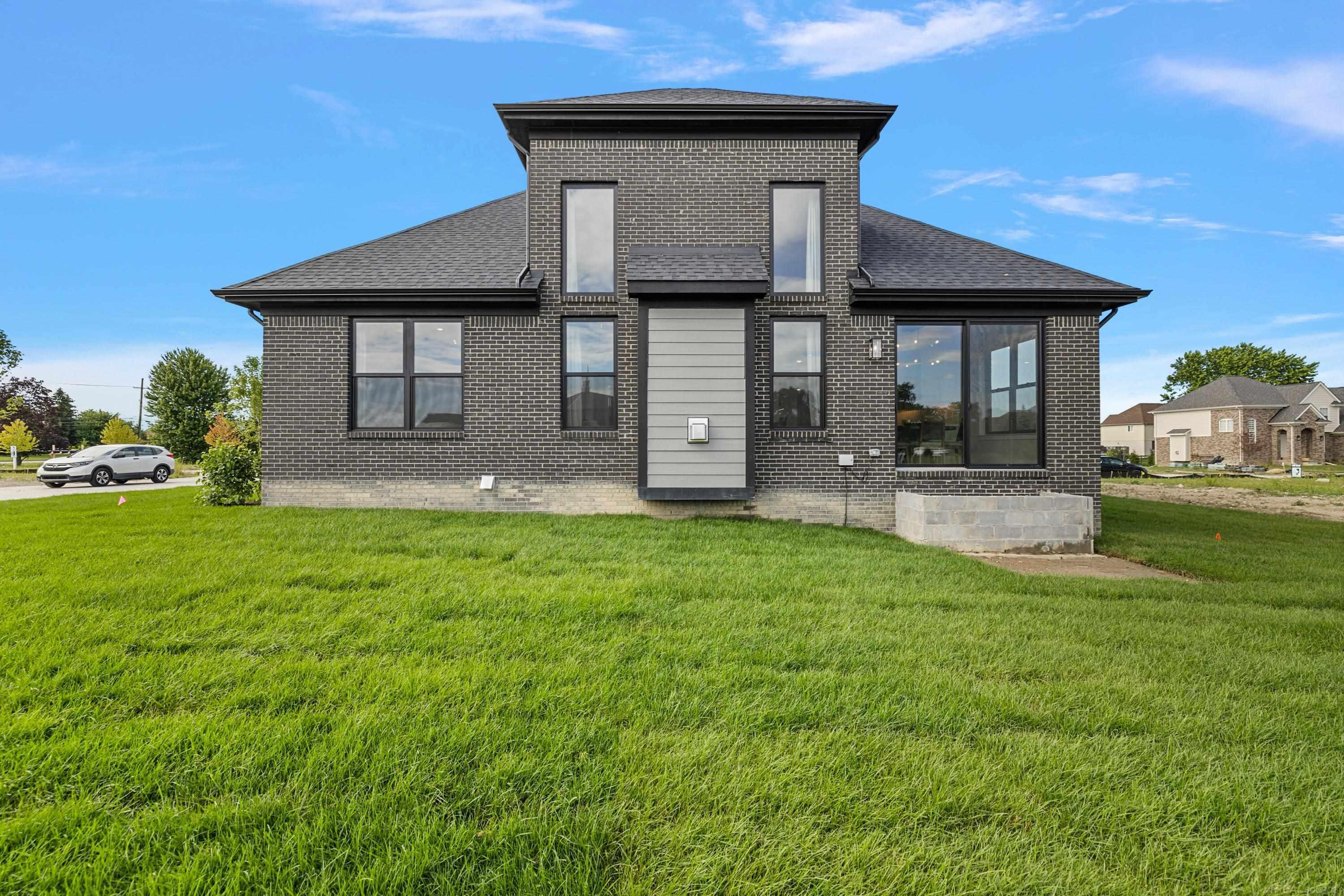 4076 Spring Meadow Drive, Sterling Heights, MI 48314 — Photo 48