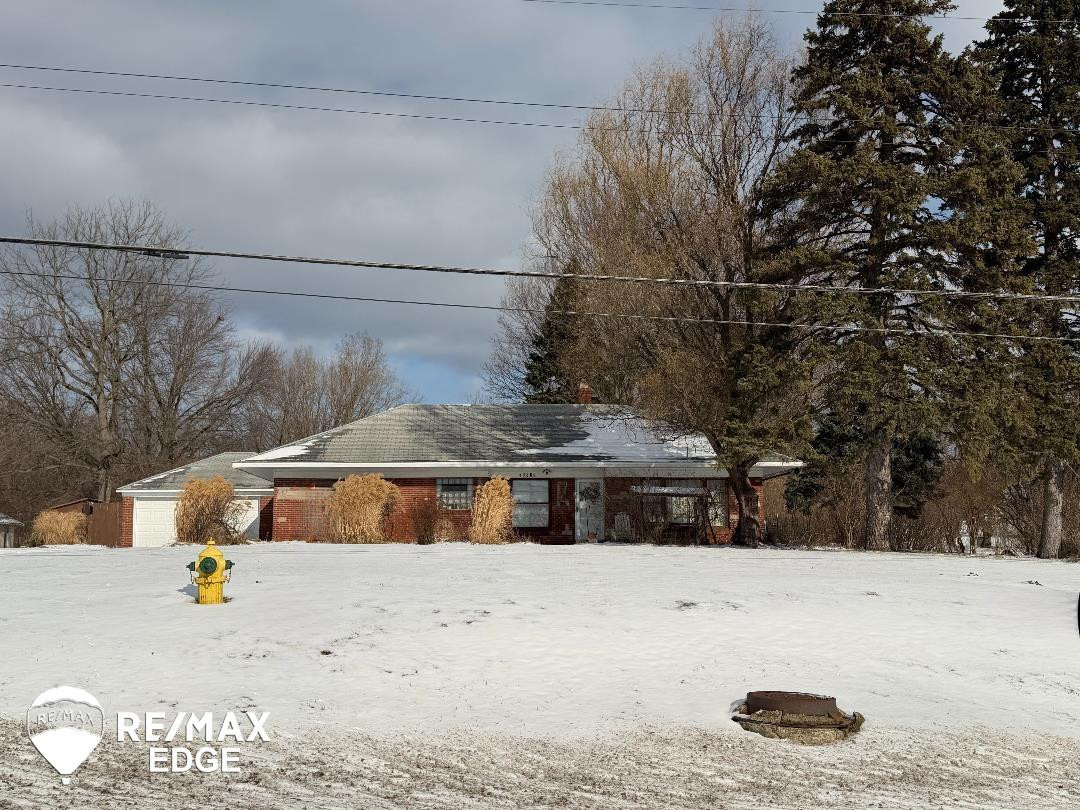 3360 Beecher Road, Flint, MI 48532 — Photo 2