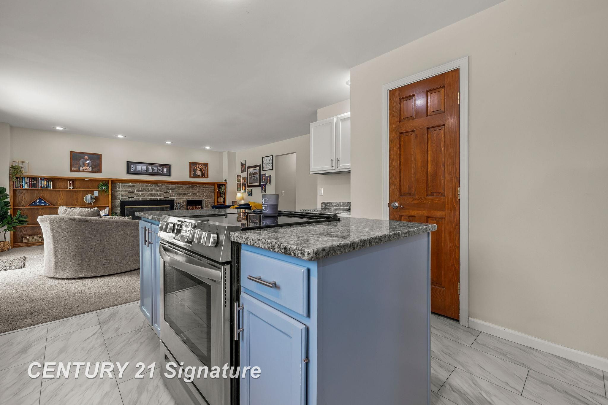 8044 Creston Drive, Freeland, MI 48623 — Photo 14