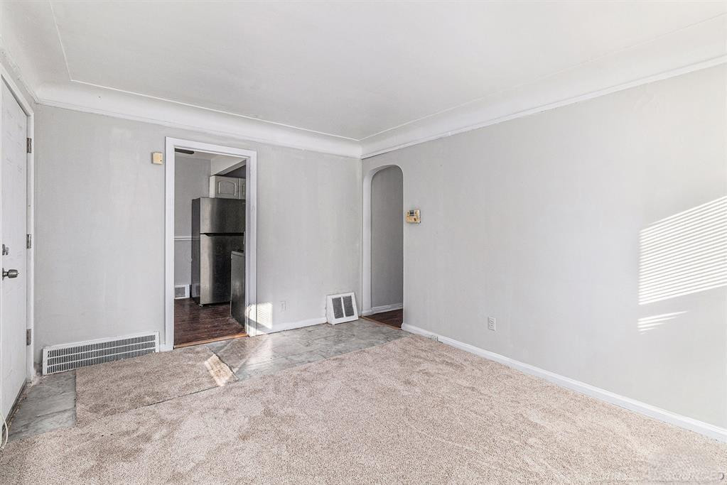 9336 Sussex Street, Detroit, MI 48228 — Photo 6
