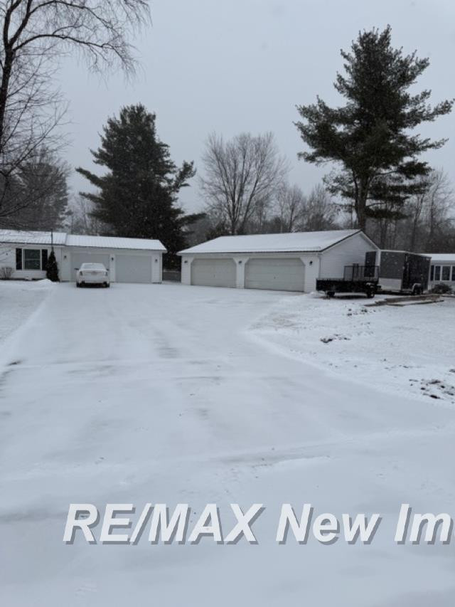 610 Quilette Street, Gladwin, MI 48612 — Photo 2