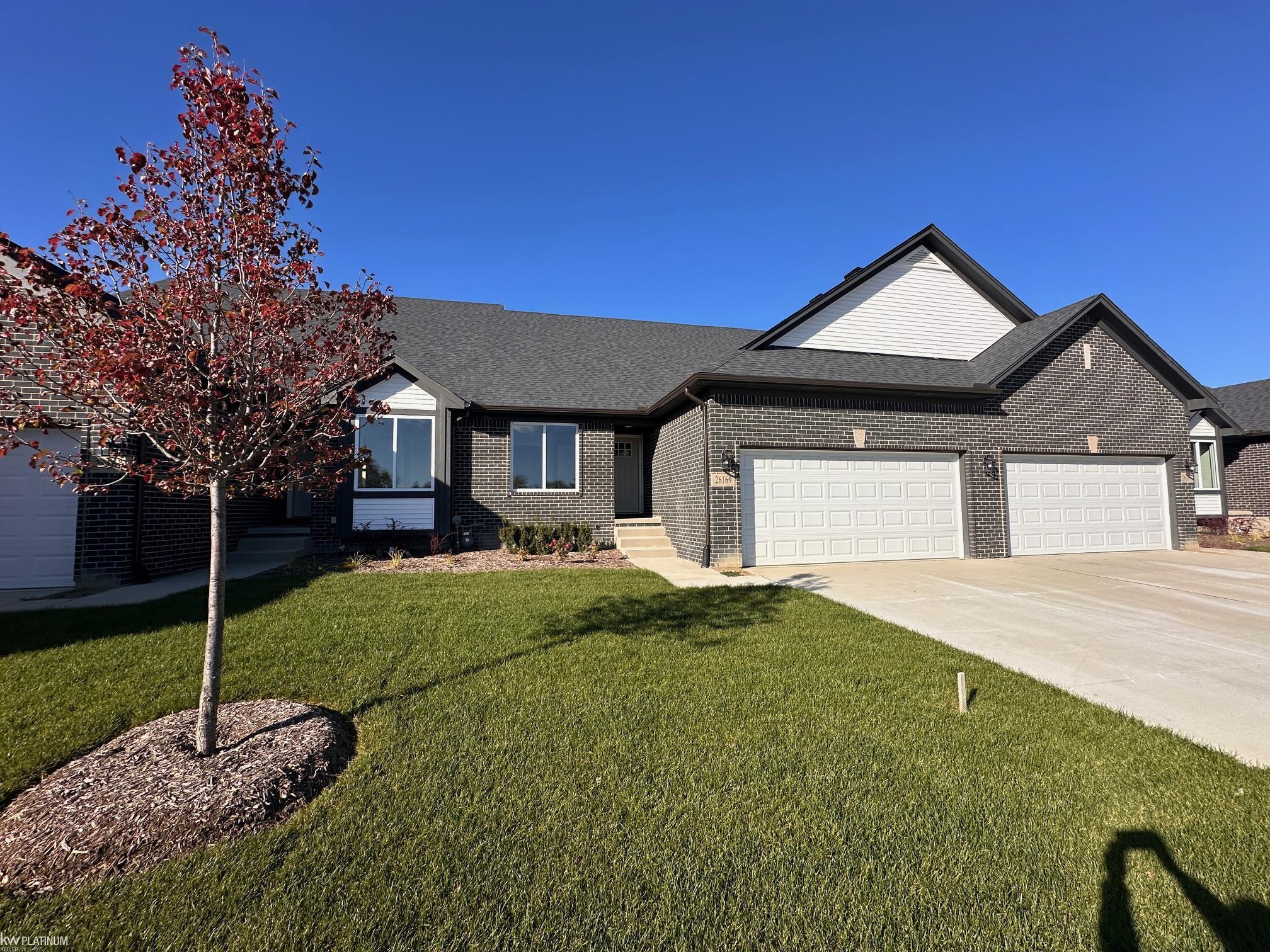 26161 Juliagrove Lane, Unit 48/Building 12, New Baltimore, MI — front exterior