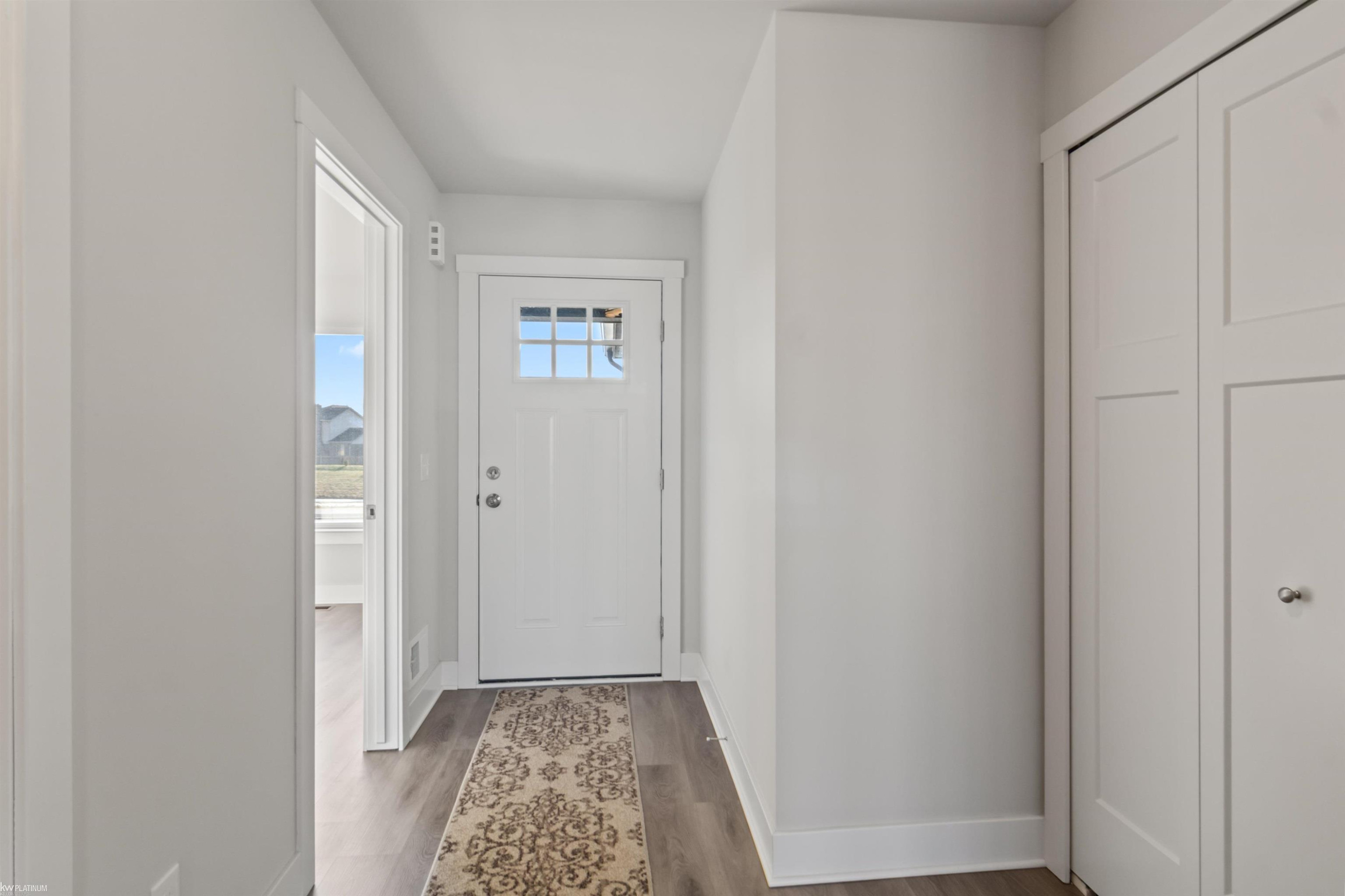 26161 Juliagrove Lane, Unit 48/Building 12, New Baltimore, MI — Photo 3