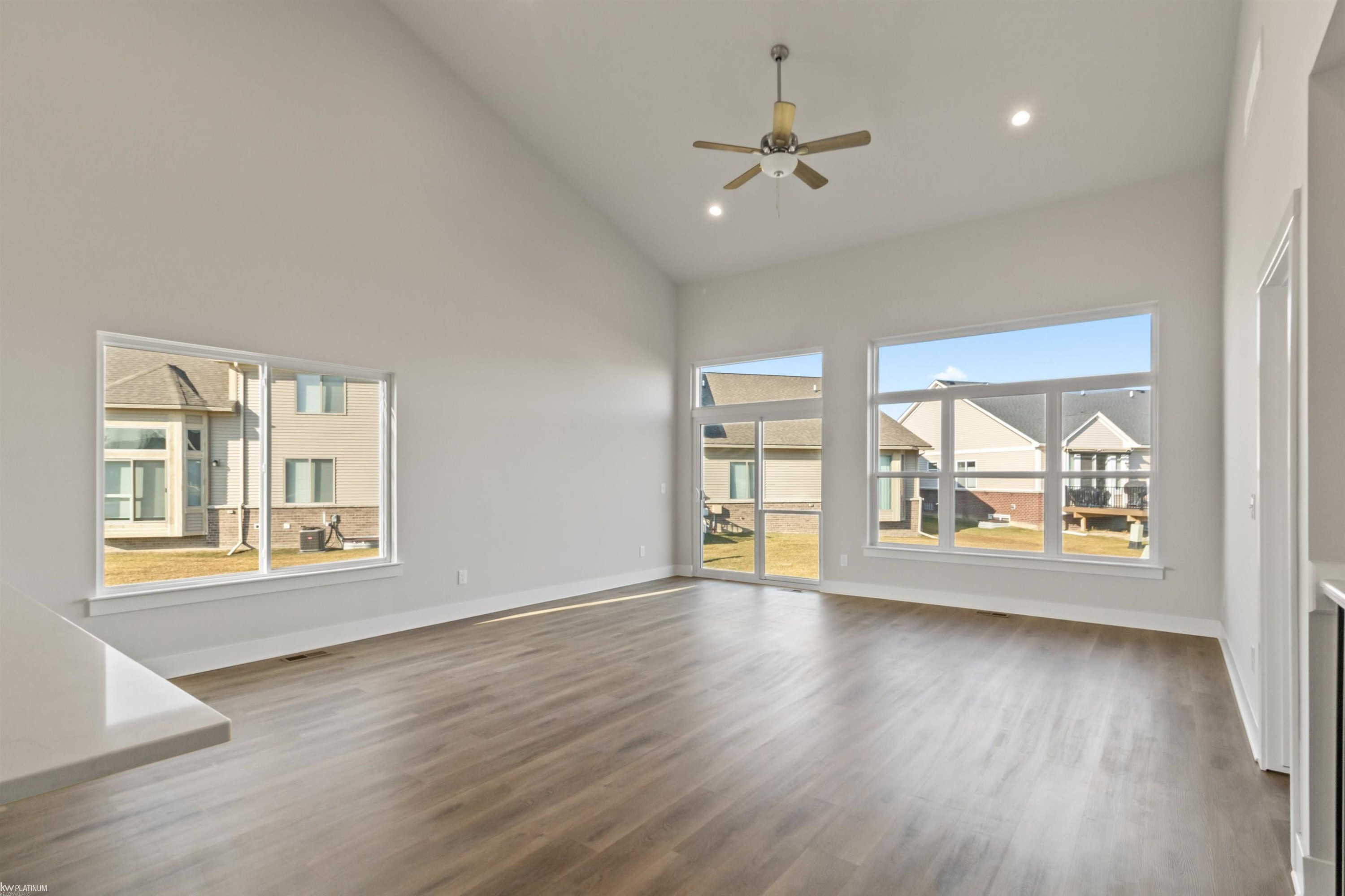 26161 Juliagrove Lane, Unit 48/Building 12, New Baltimore, MI — Photo 8