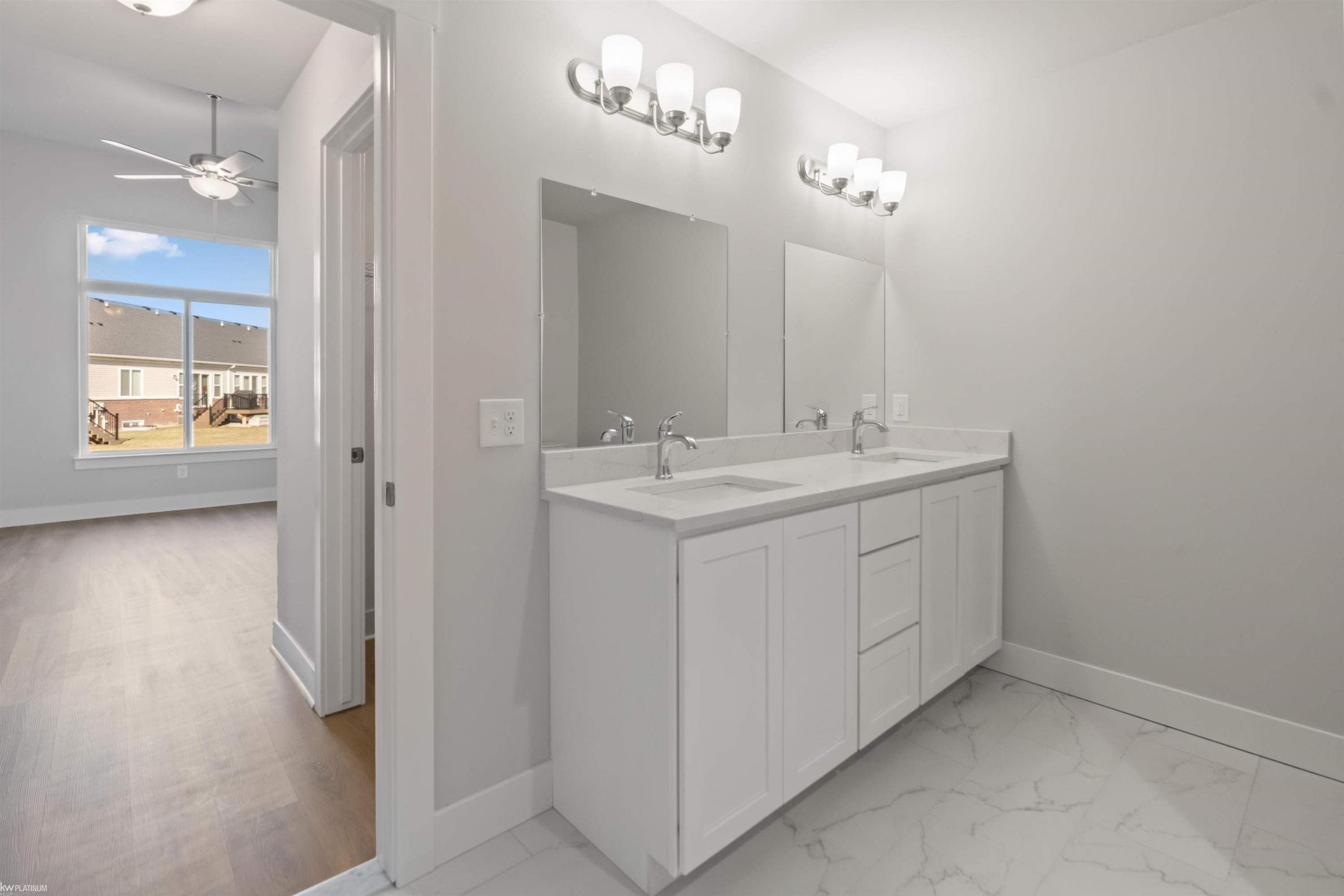 26161 Juliagrove Lane, Unit 48/Building 12, New Baltimore, MI — Photo 16
