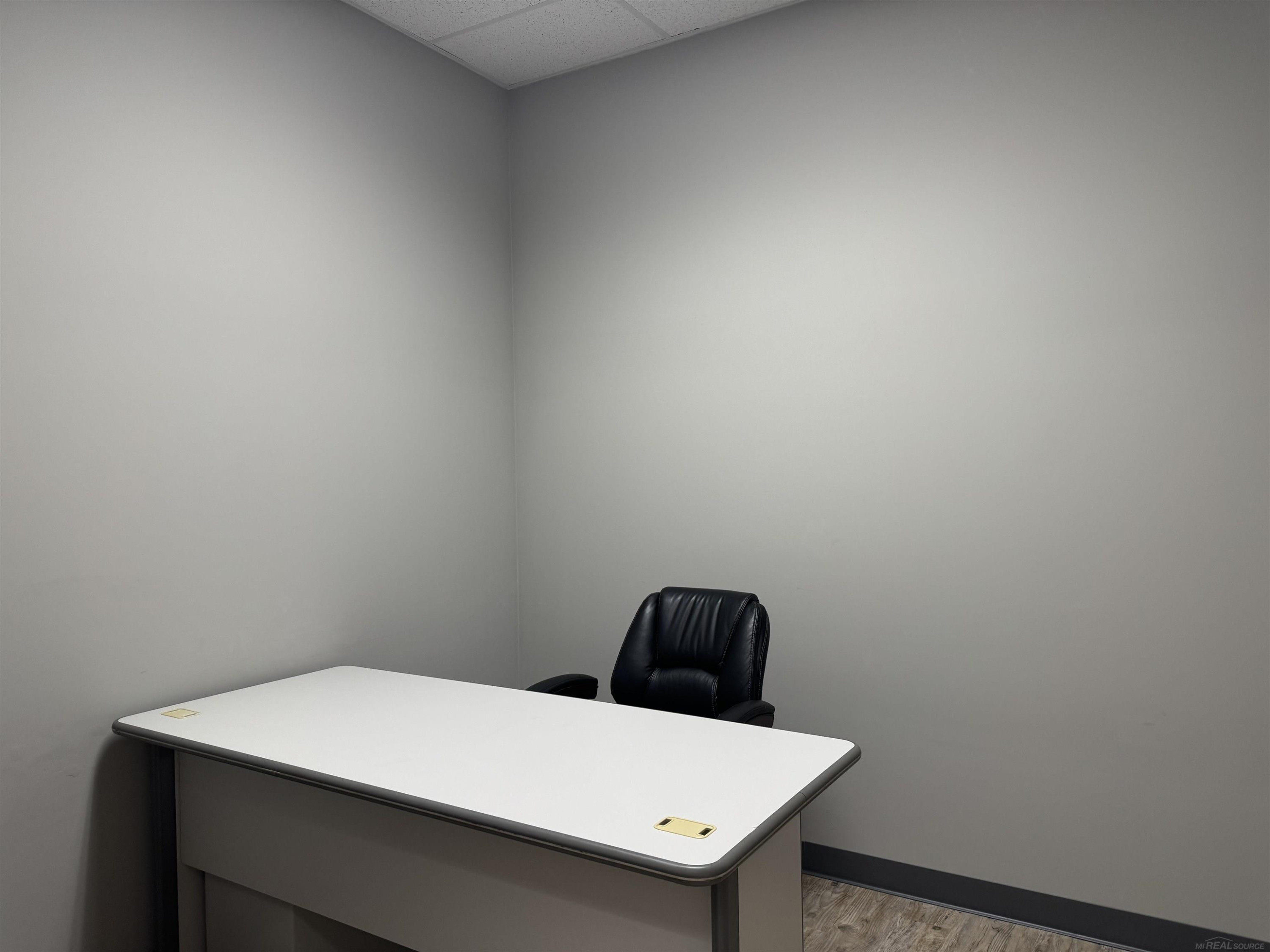 55951 Gratiot Avenue, MI — Photo 28