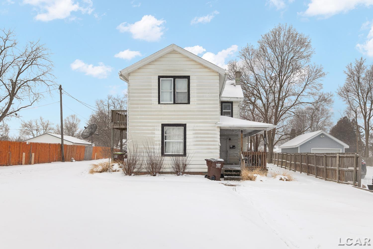 632 Division Street, Adrian, MI 49221 — front exterior