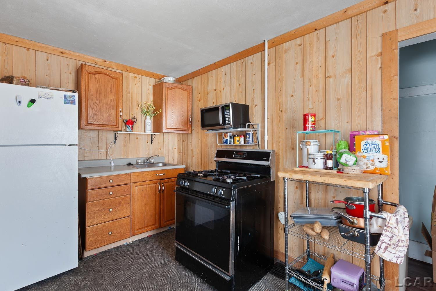 632 Division Street, Adrian, MI 49221 — Photo 11