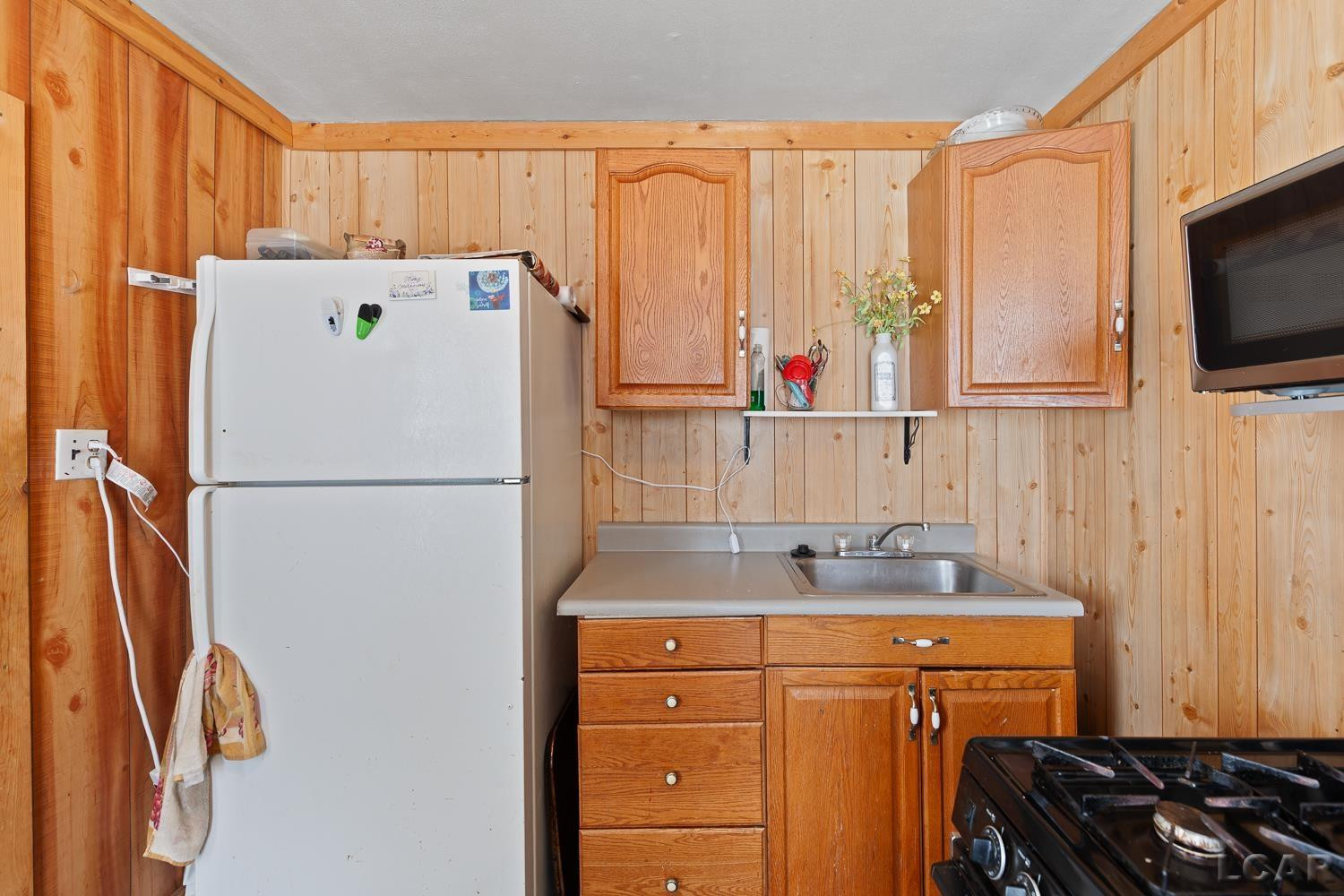632 Division Street, Adrian, MI 49221 — Photo 13