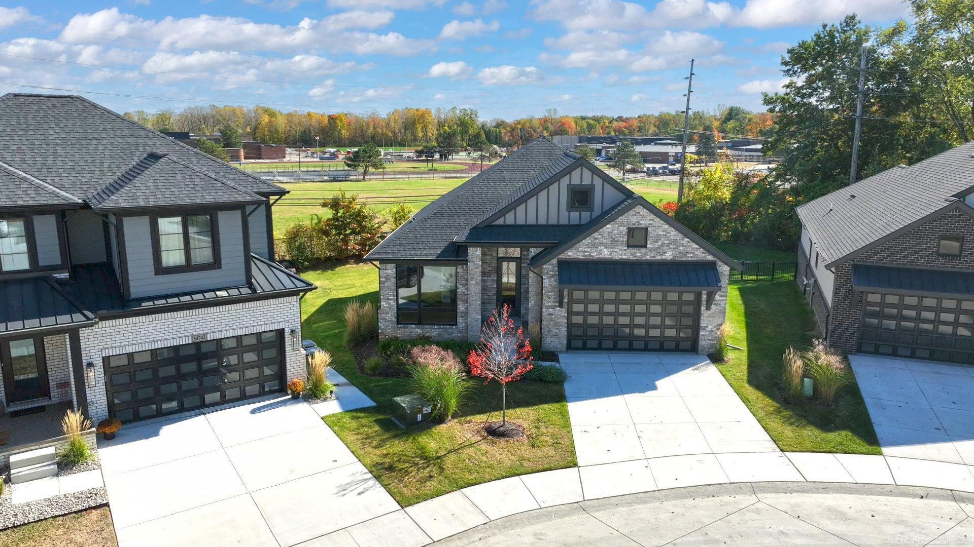 54714 Camden Court, Shelby Twp, MI 48316 — Photo 49