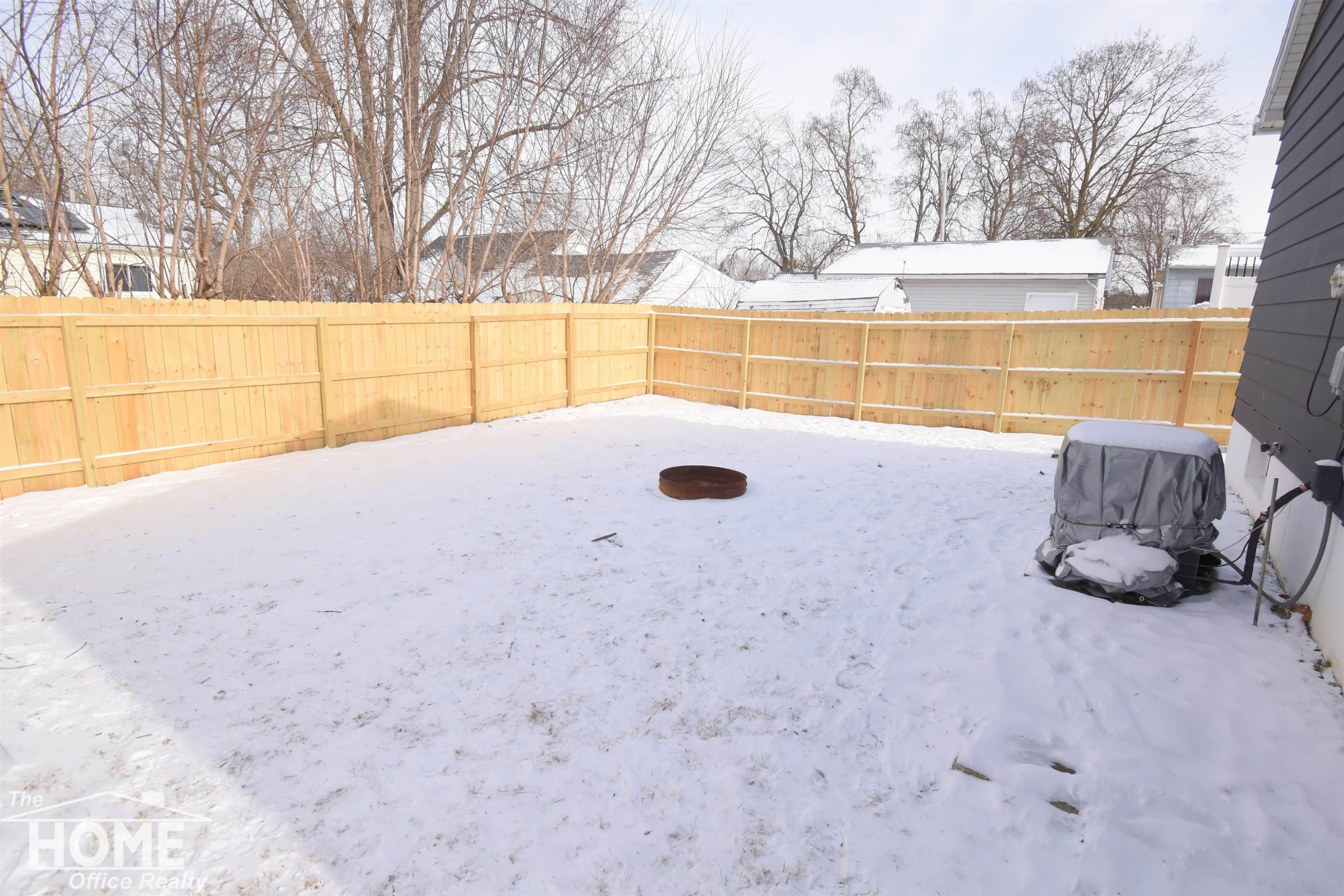 105 E Naldrette Street, Durand, MI 48429 — Photo 2