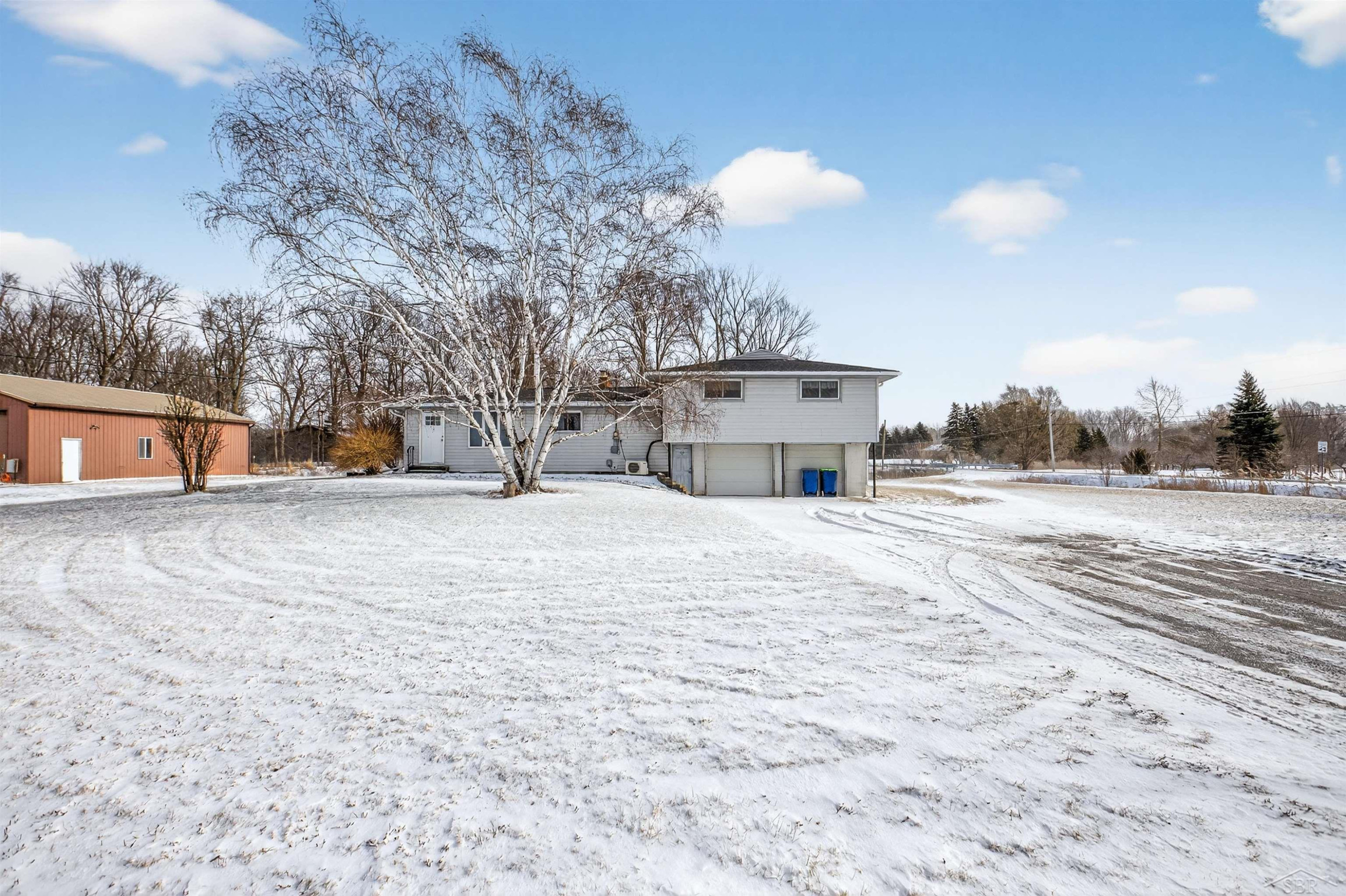 6530 Davis Road, Saginaw, MI 48604 — Photo 2