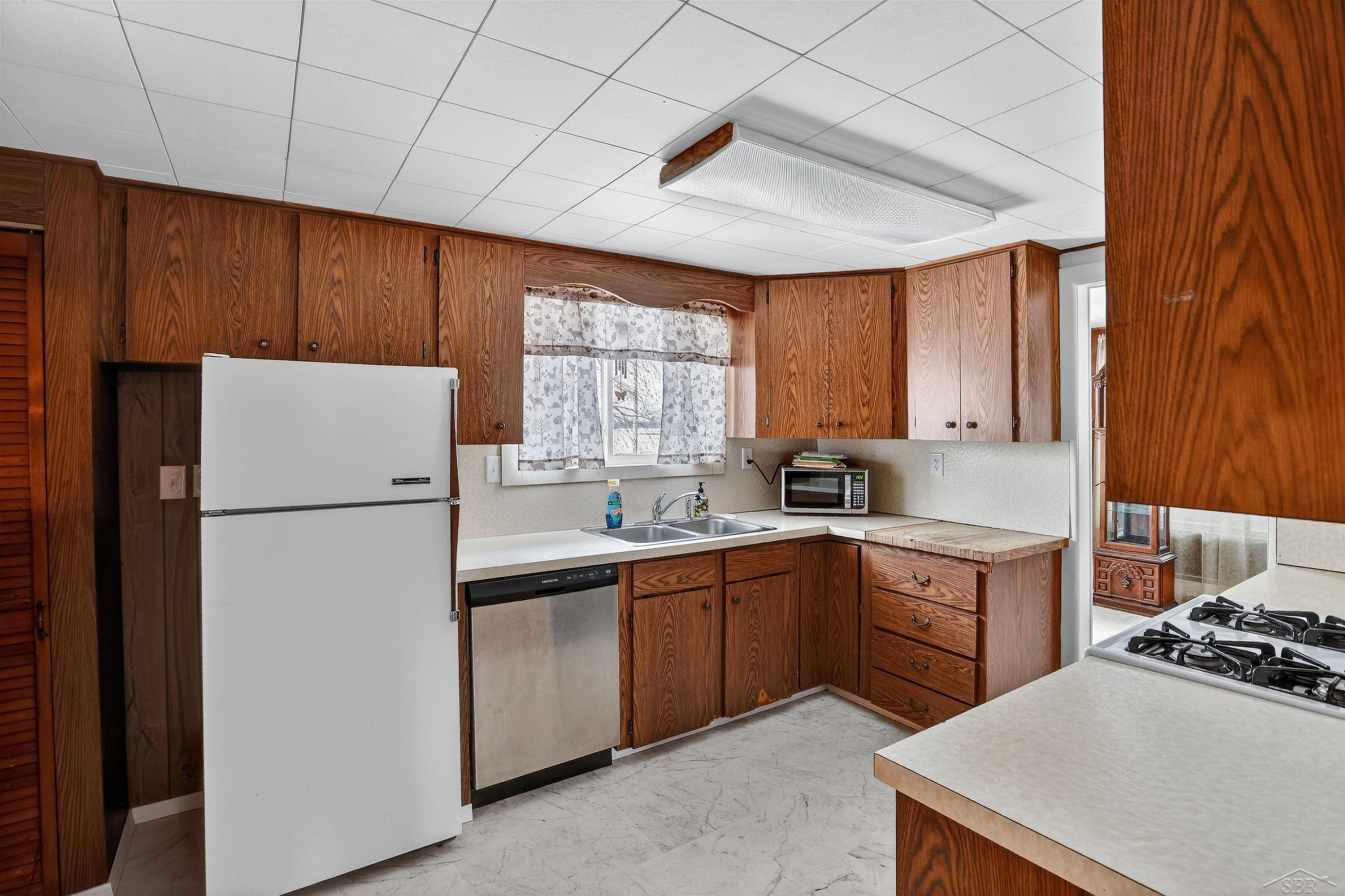 6530 Davis Road, Saginaw, MI 48604 — Photo 11