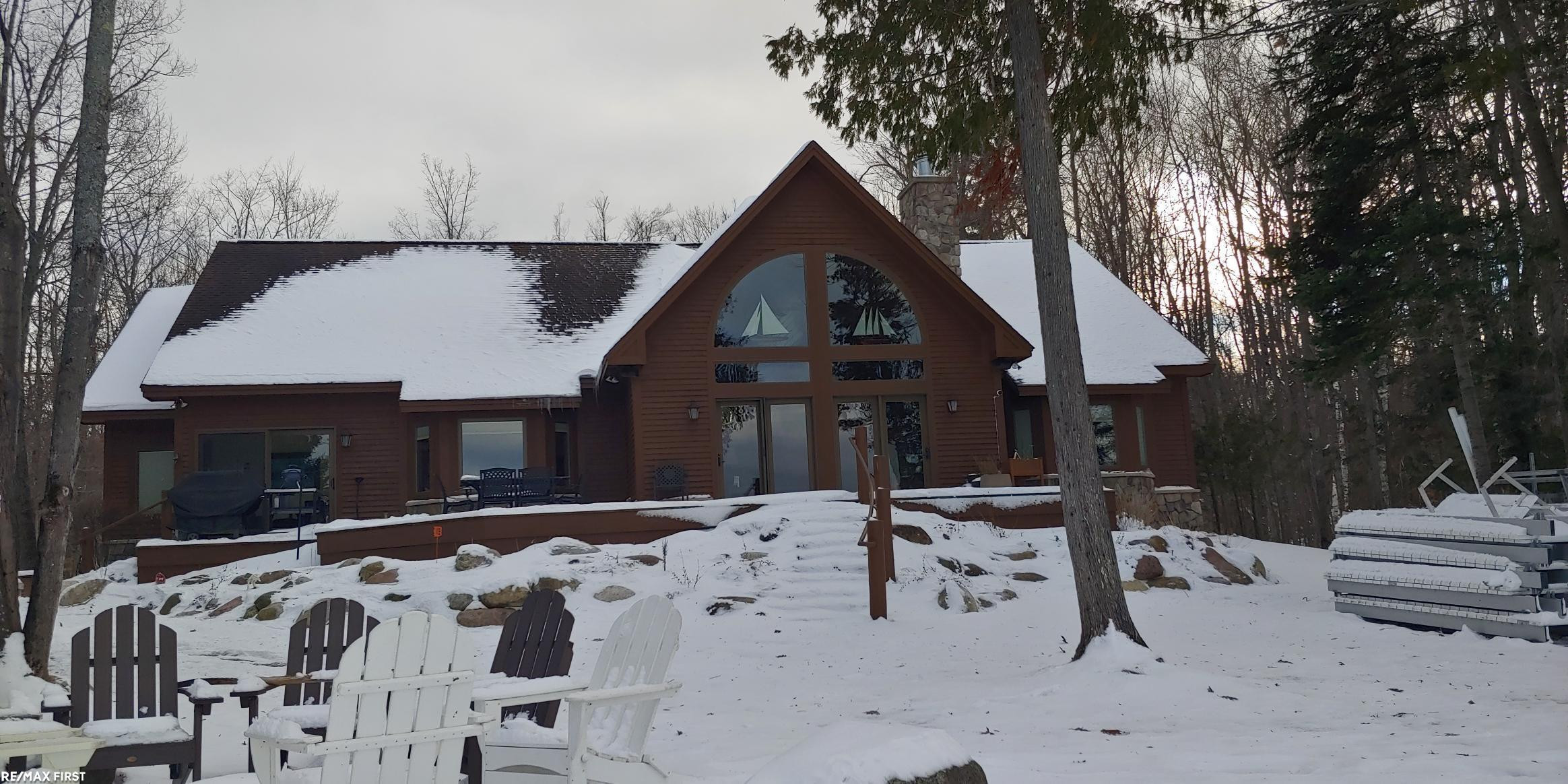 709 E Mullett Road, Indian River, MI 49749 — front exterior