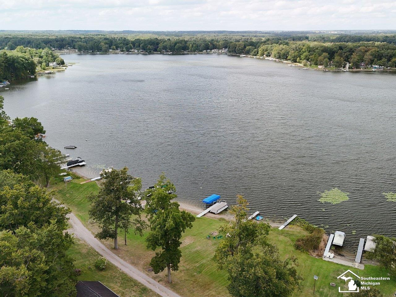 9911 Lake Drive, Montgomery, MI 49255 — Photo 2