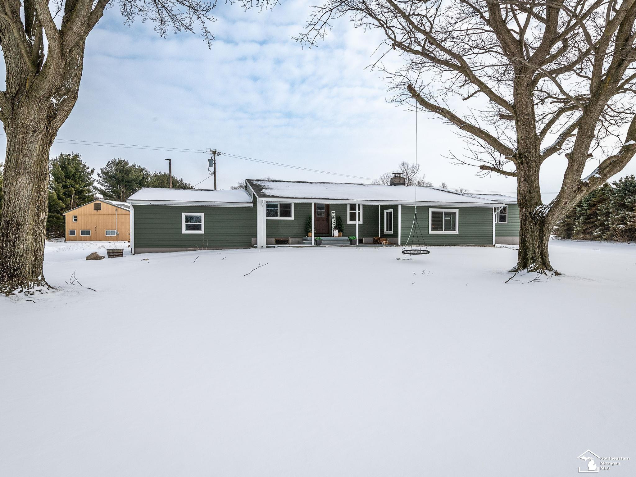 6901 Summerfield Road, Petersburg, MI 49270 — front exterior