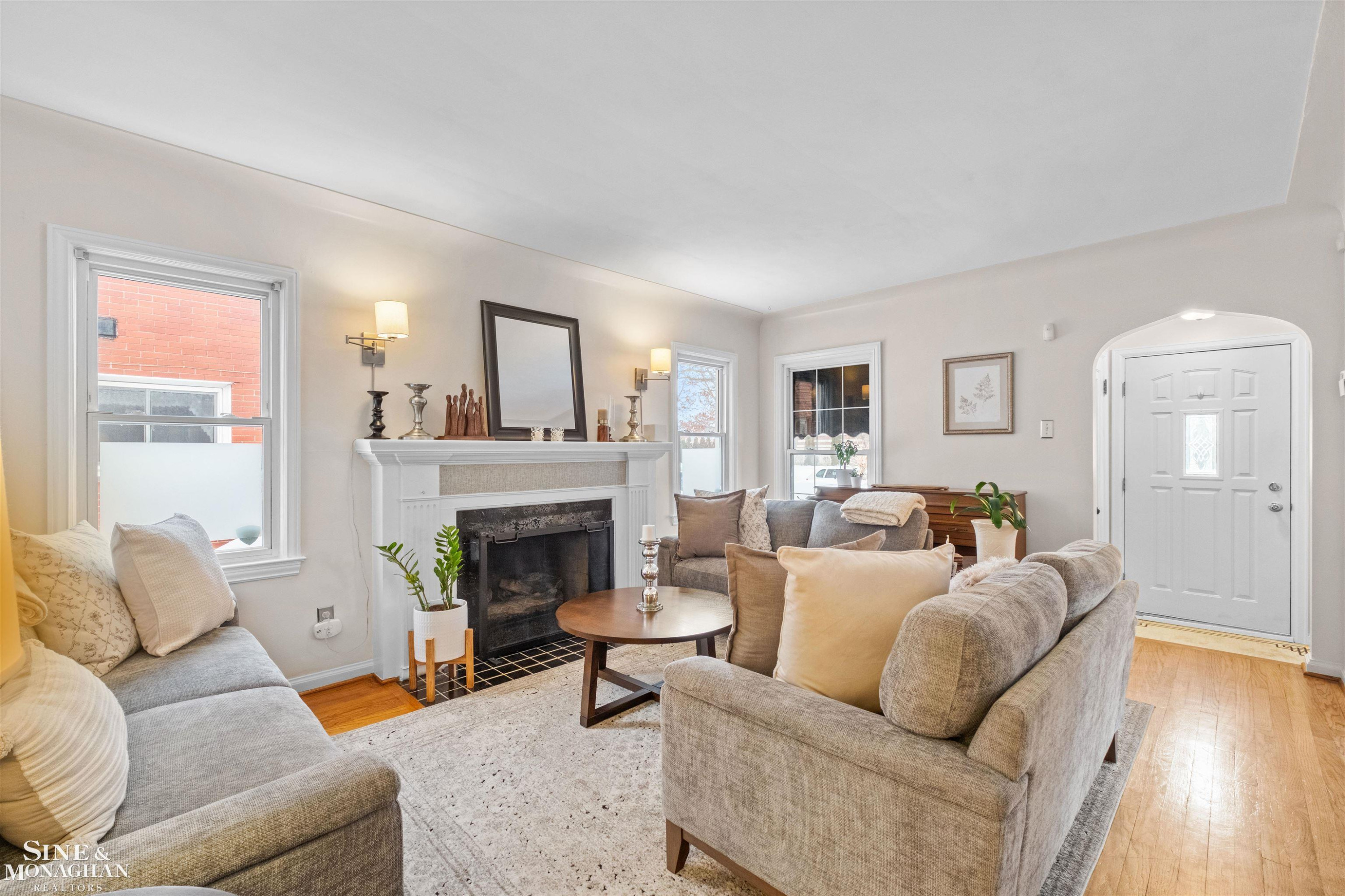 407 Kerby Road, Grosse Pointe Farms, MI 48236 — Photo 3