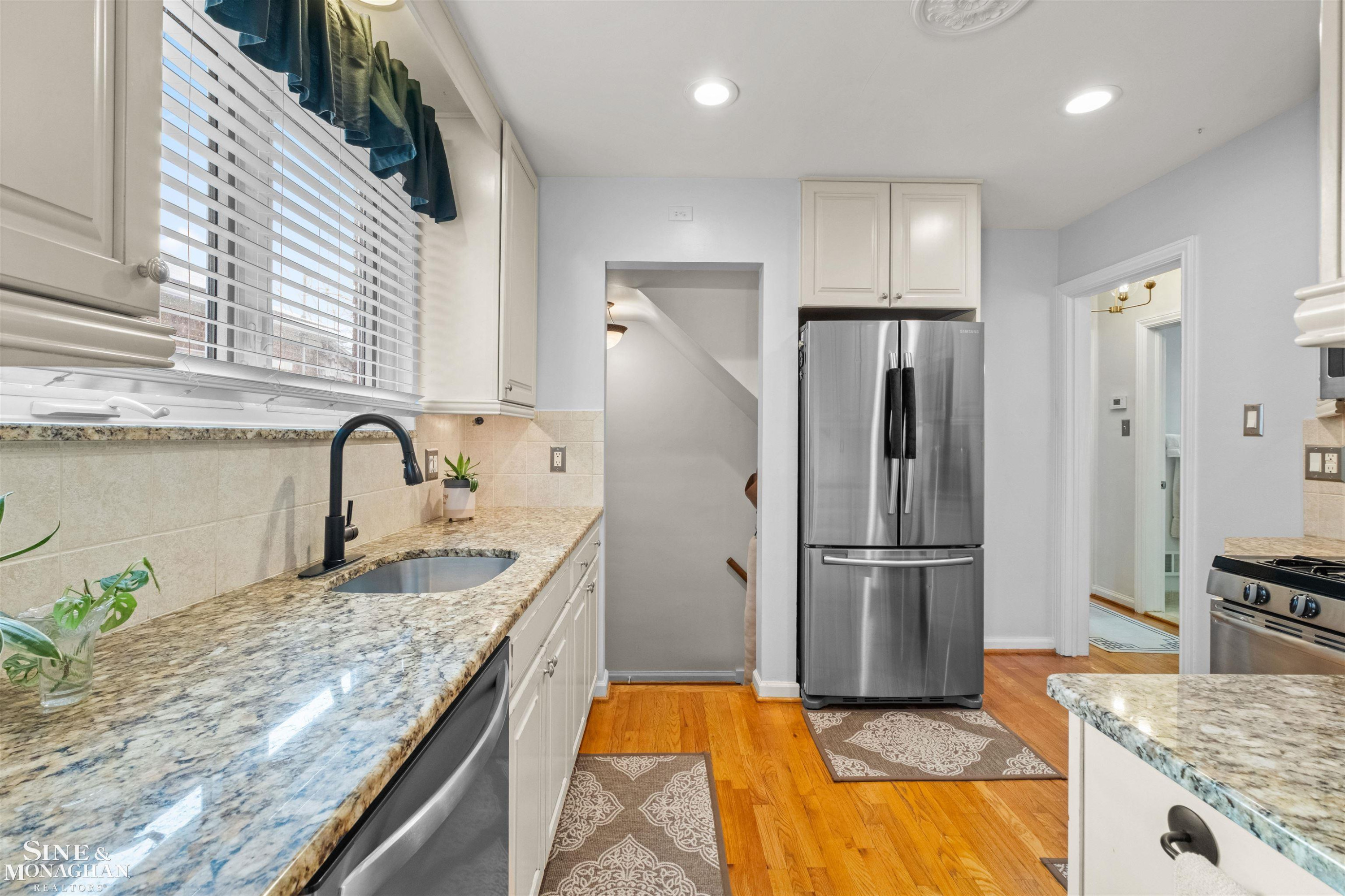 407 Kerby Road, Grosse Pointe Farms, MI 48236 — Photo 9