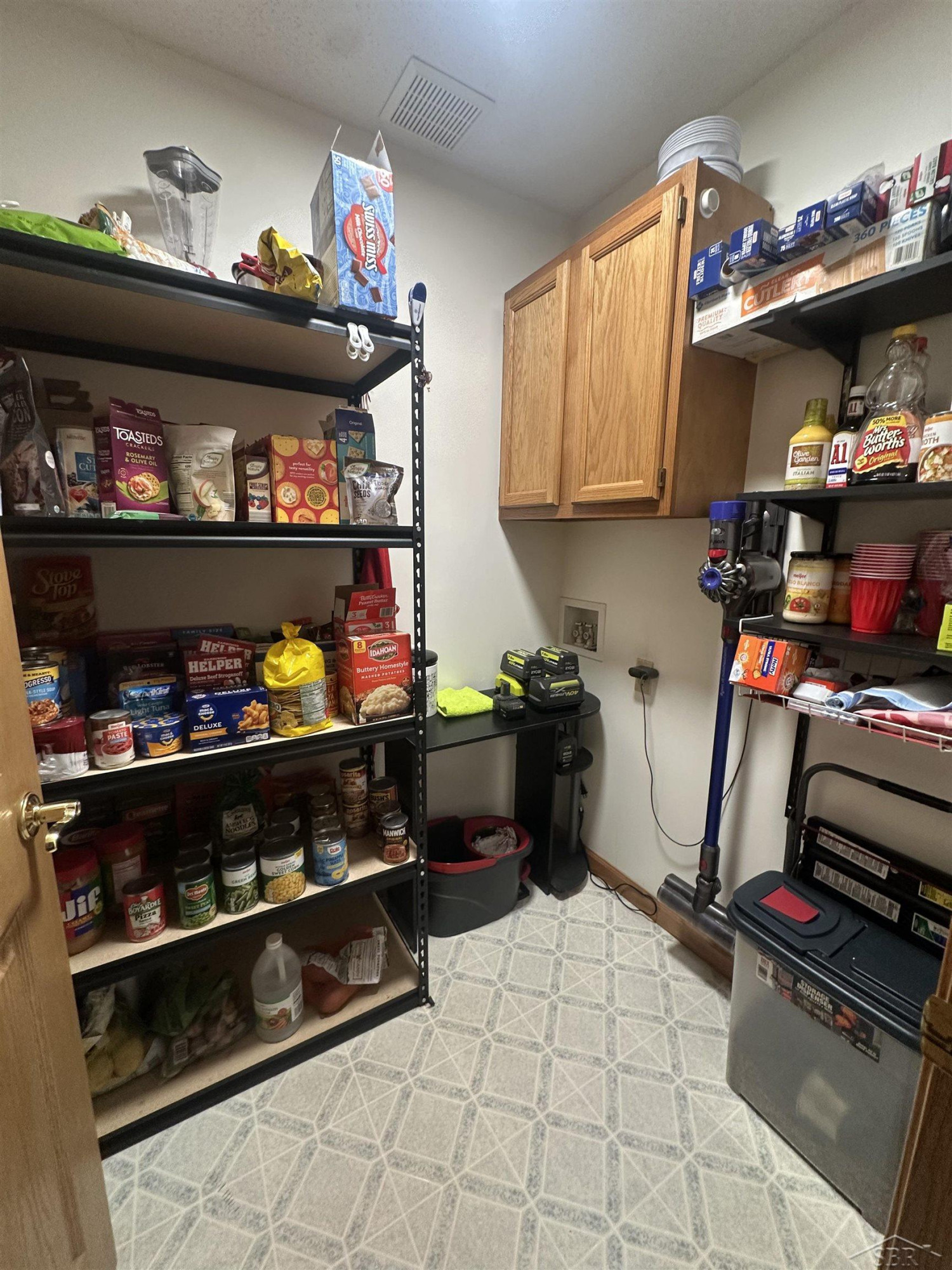 11103 Thornberry Drive, Freeland, MI 48623 — Photo 11
