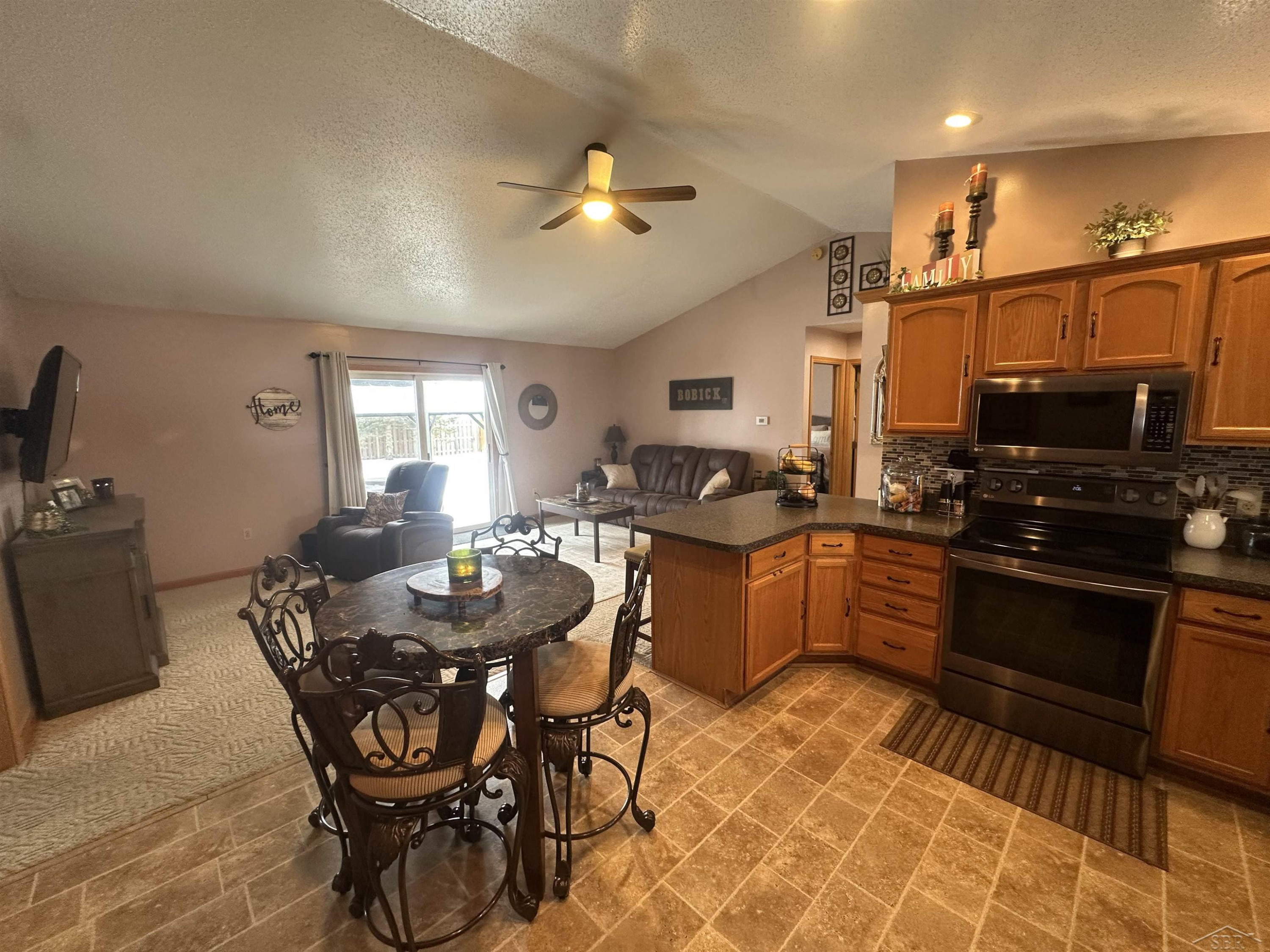 11103 Thornberry Drive, Freeland, MI 48623 — Photo 23