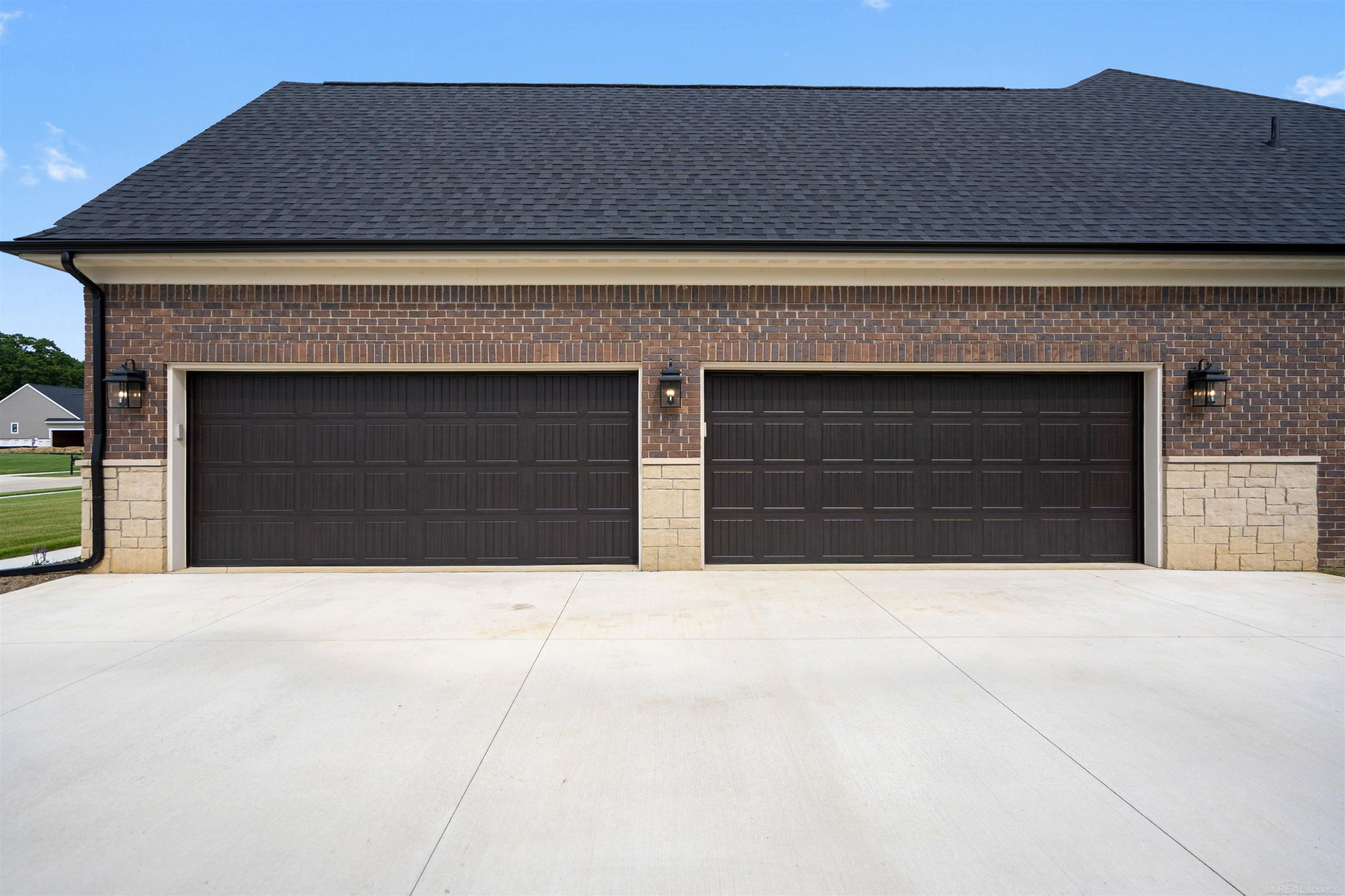 7376 Mulberry Drive, Washington, MI 48095 — Photo 9