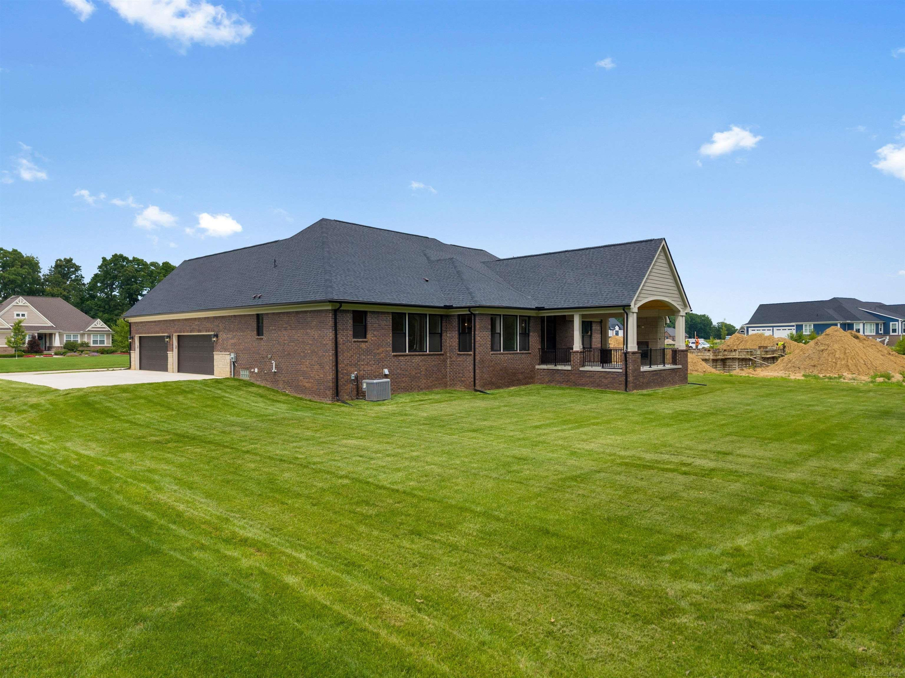 7376 Mulberry Drive, Washington, MI 48095 — Photo 10