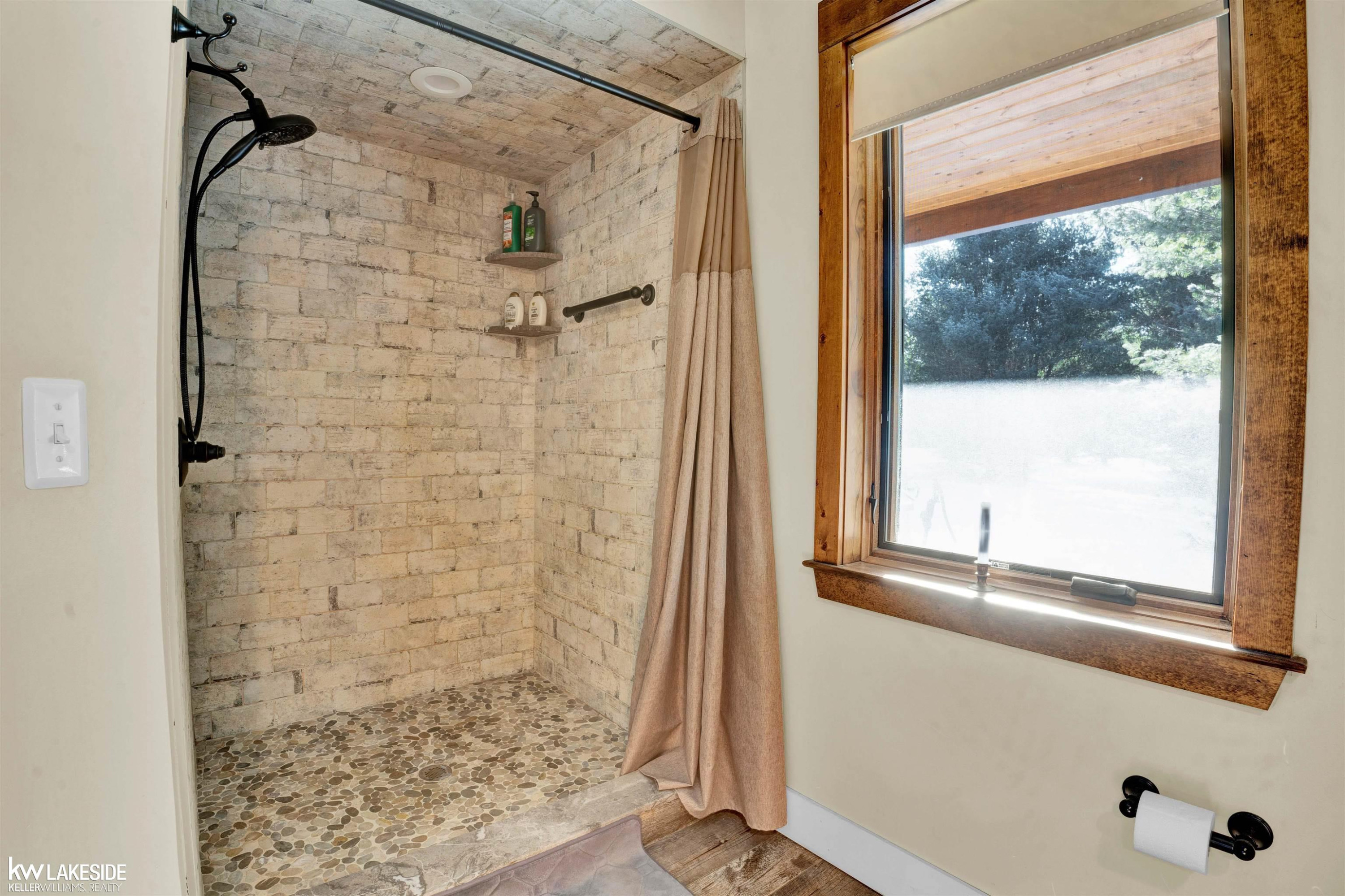 9652 Bartel Road, MI — Photo 19