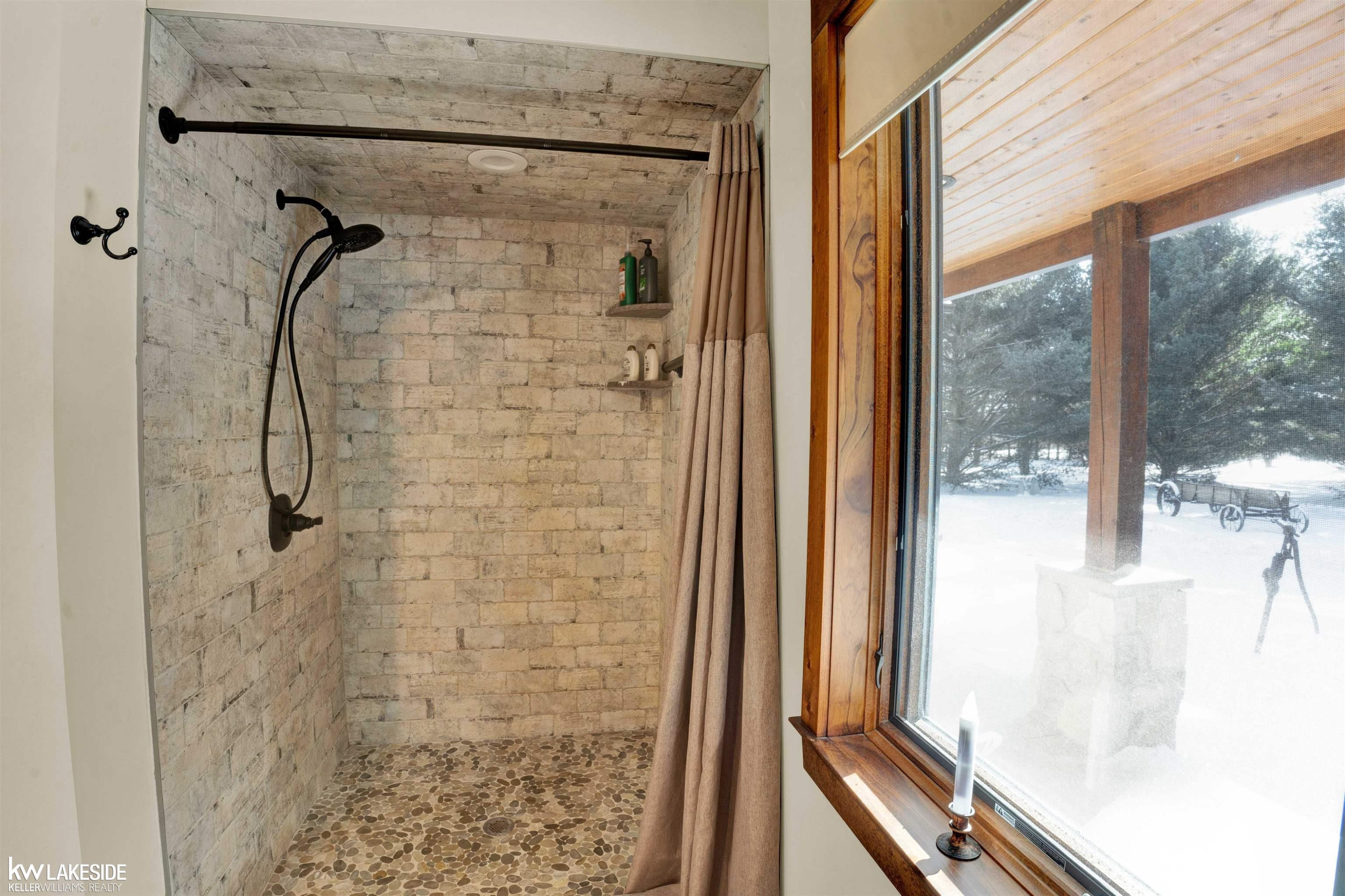 9652 Bartel Road, MI — Photo 20