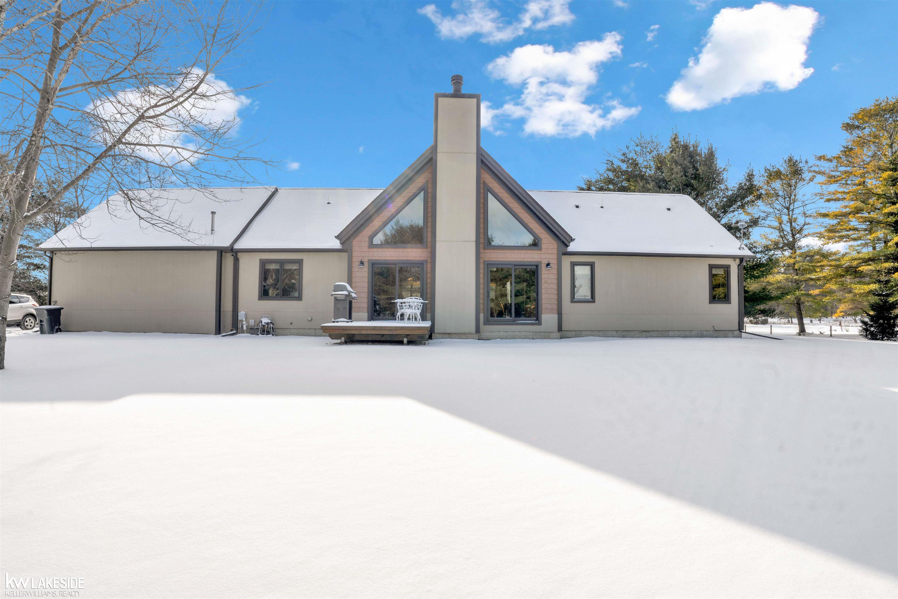 9652 Bartel Road, MI — Photo 33