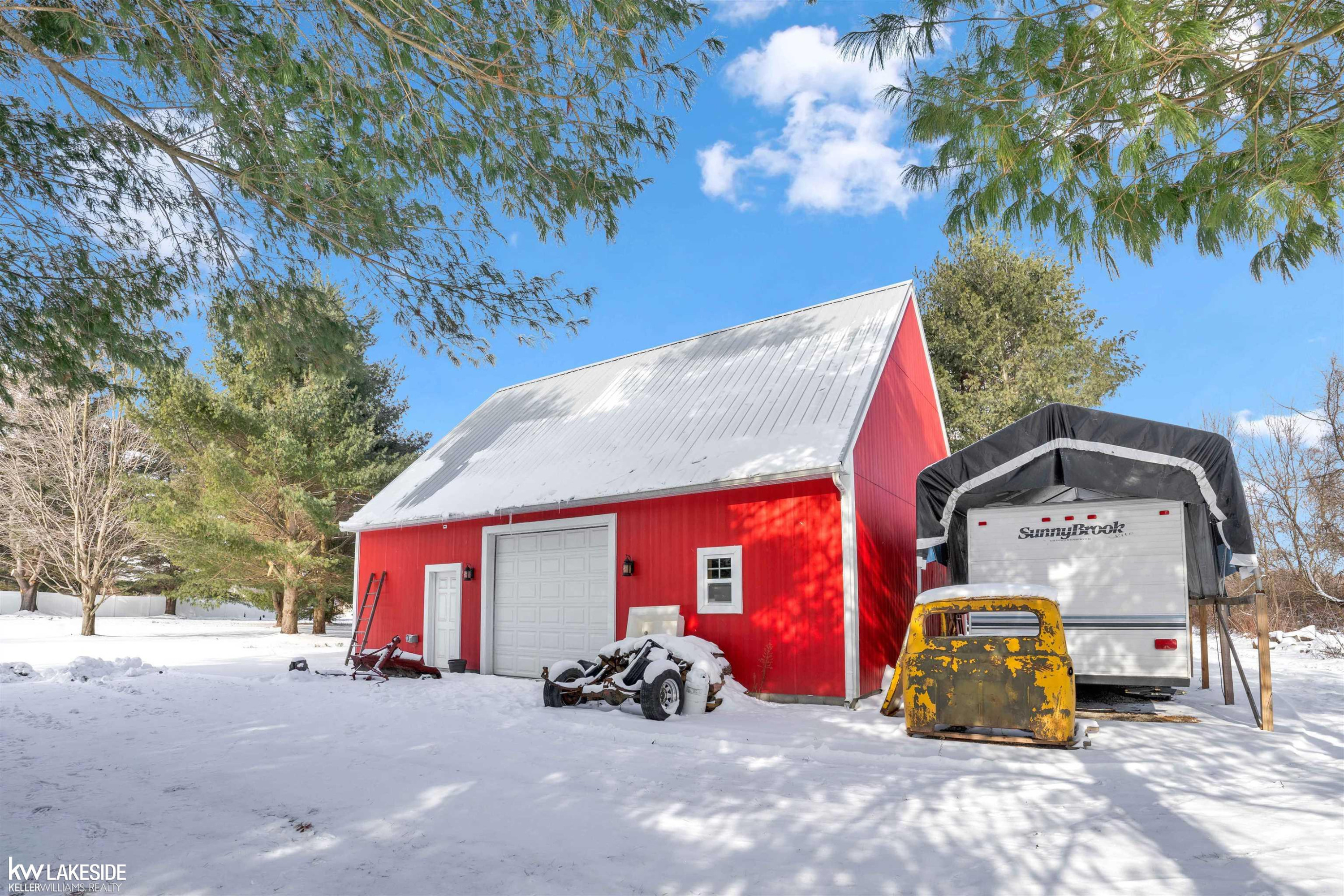 9652 Bartel Road, MI — Photo 36