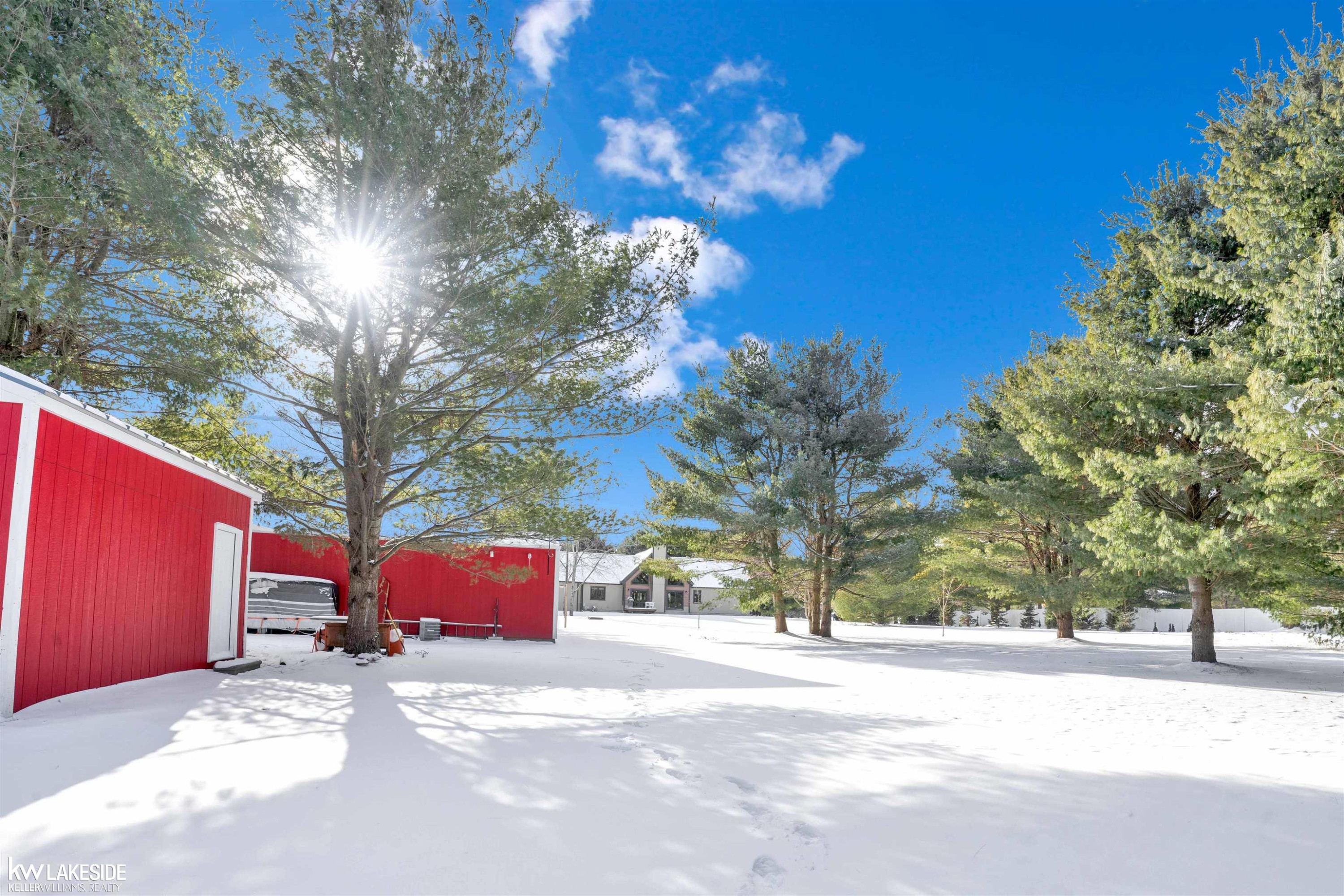 9652 Bartel Road, MI — Photo 43
