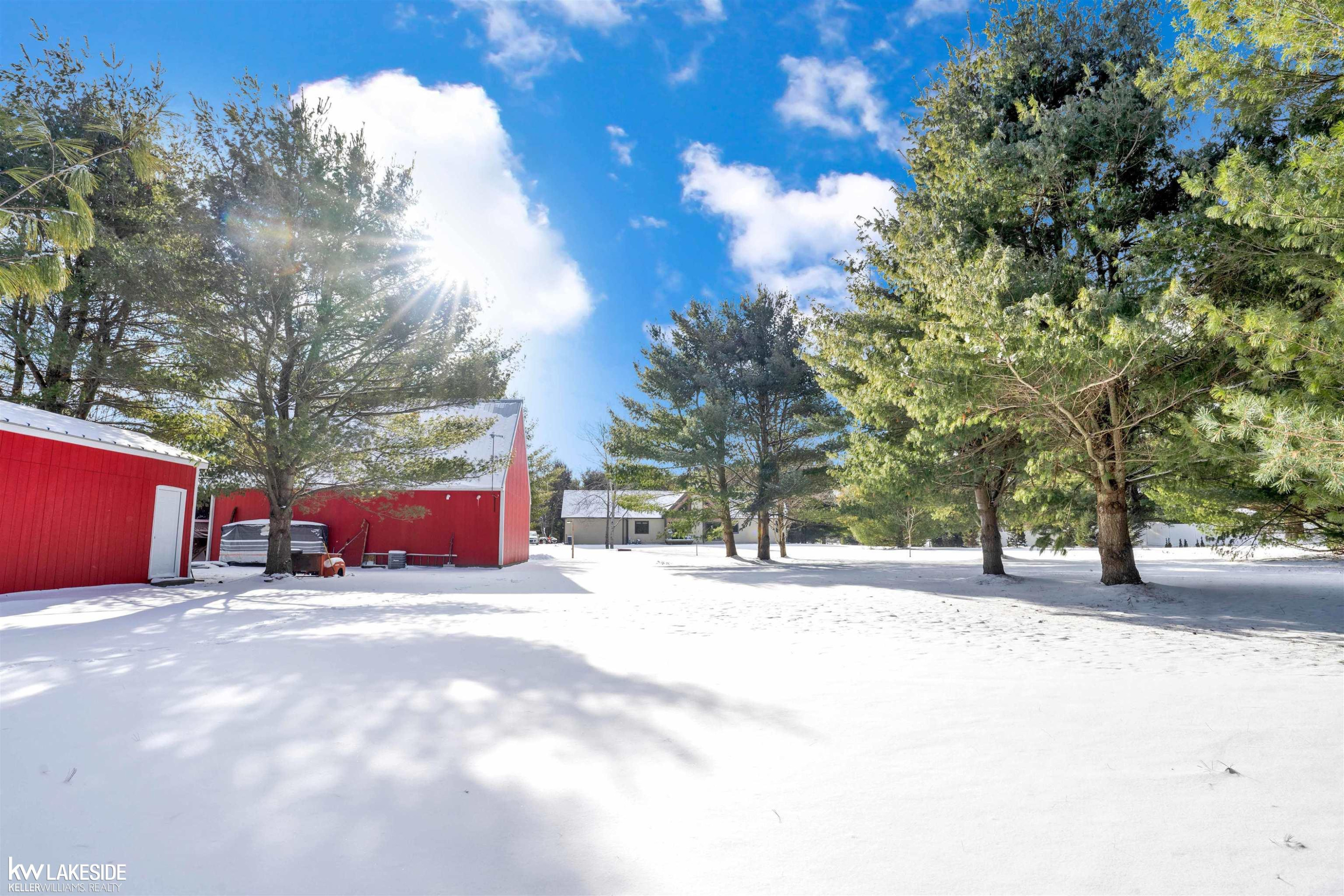 9652 Bartel Road, MI — Photo 44