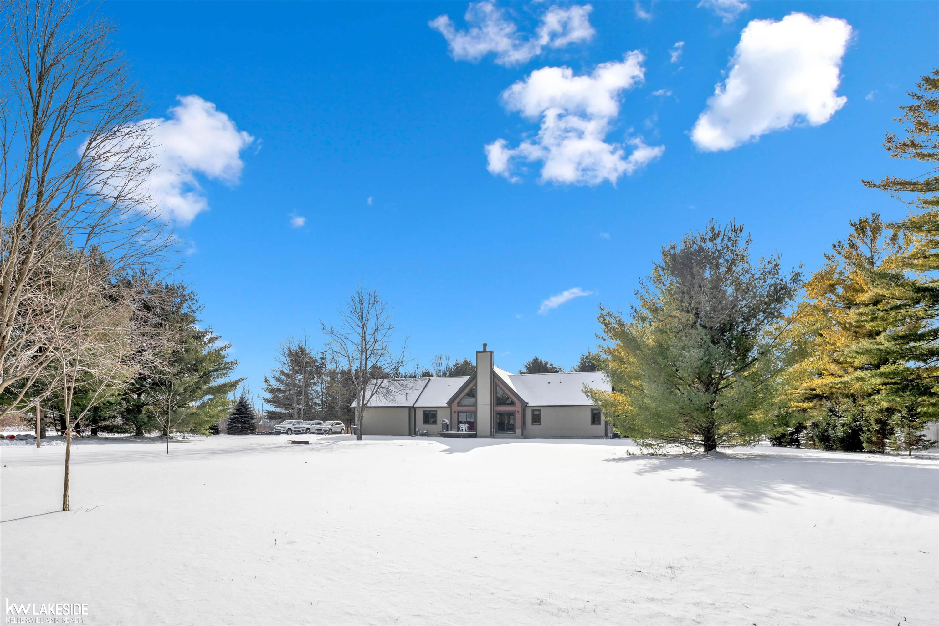 9652 Bartel Road, MI — Photo 45