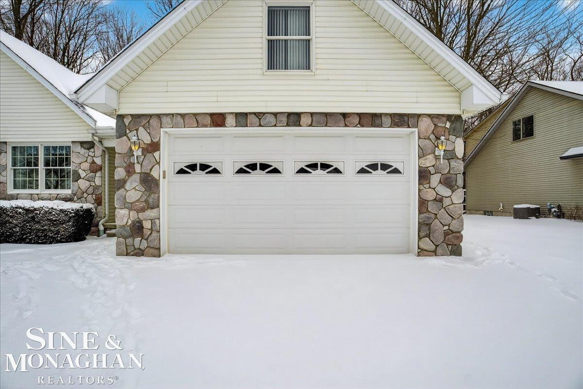 825 Joanwood Drive, Marysville, MI 48040 — Photo 43