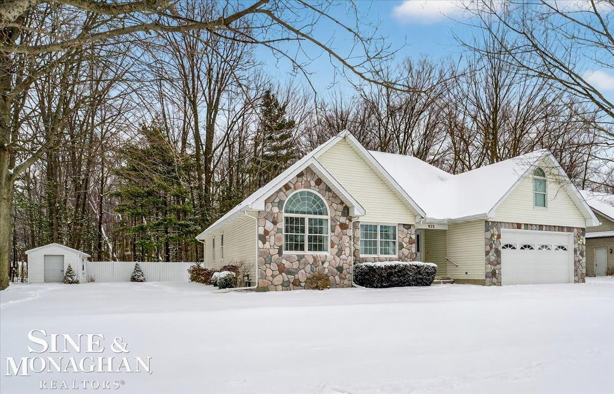 825 Joanwood Drive, Marysville, MI 48040 — Photo 45