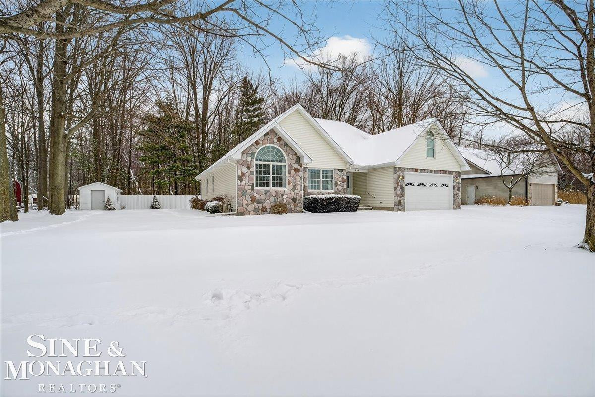 825 Joanwood Drive, Marysville, MI 48040 — Photo 46