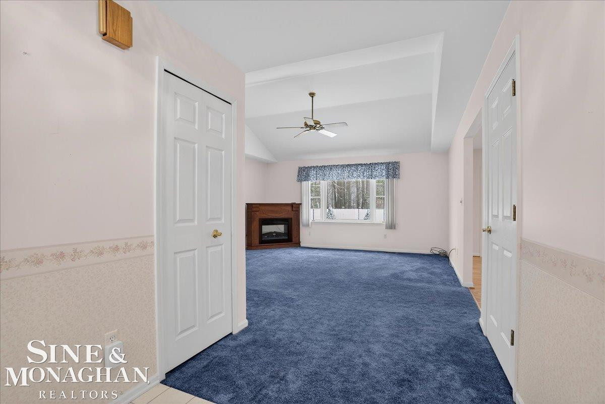 825 Joanwood Drive, Marysville, MI 48040 — Photo 5