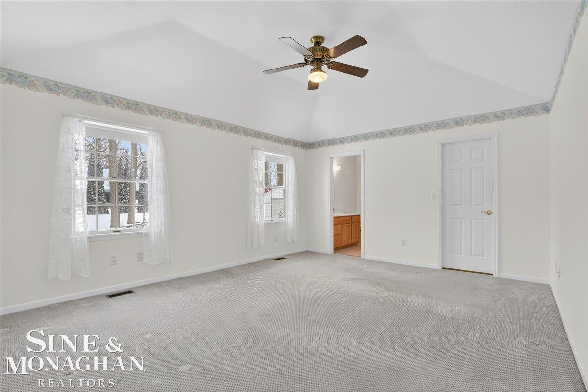 825 Joanwood Drive, Marysville, MI 48040 — Photo 9