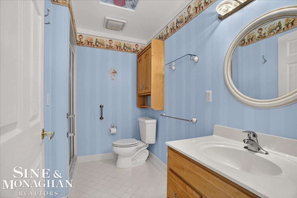825 Joanwood Drive, Marysville, MI 48040 — Photo 15