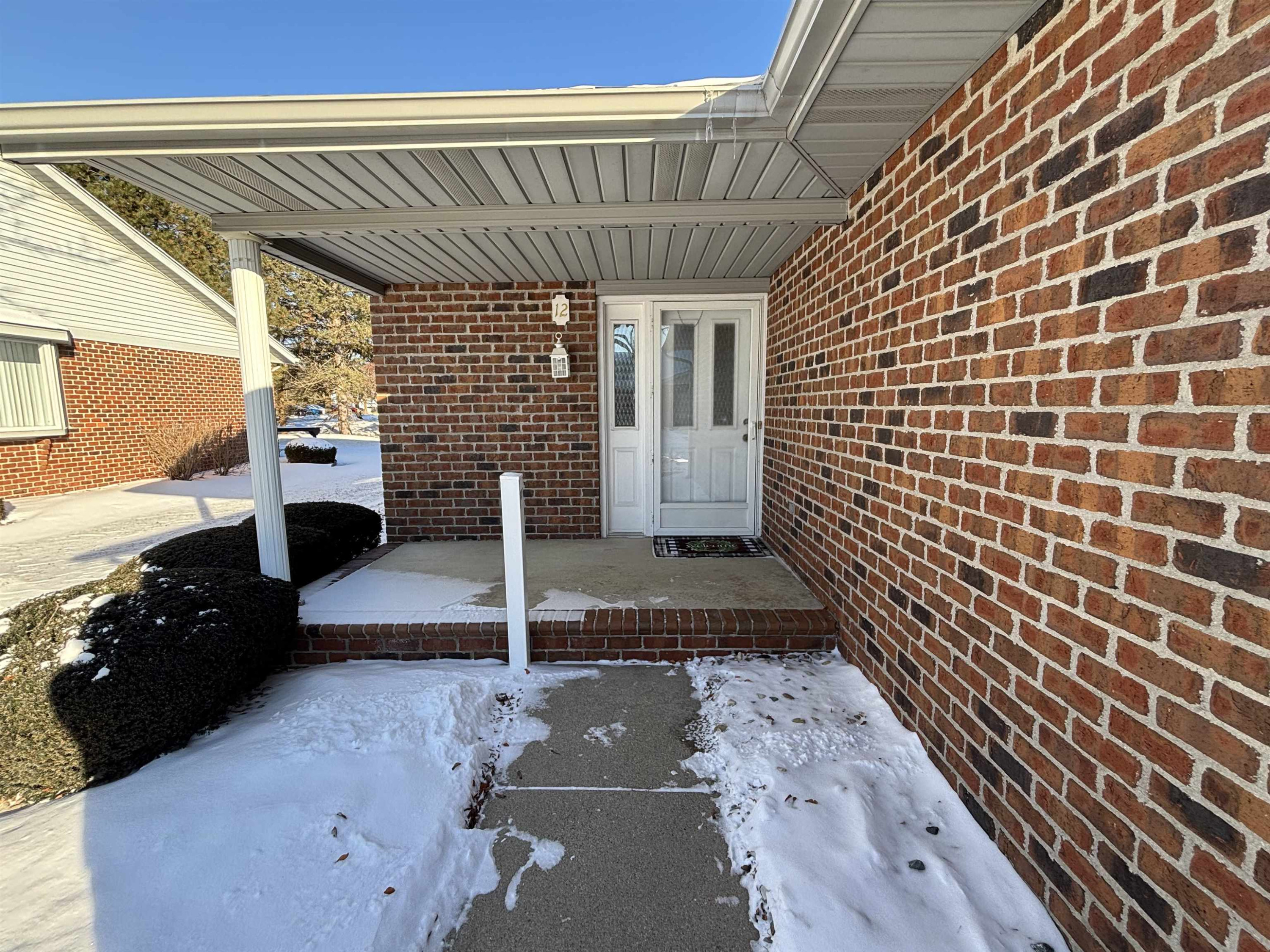 12 Wilshire Drive, Frankenmuth, MI 48734 — Photo 2