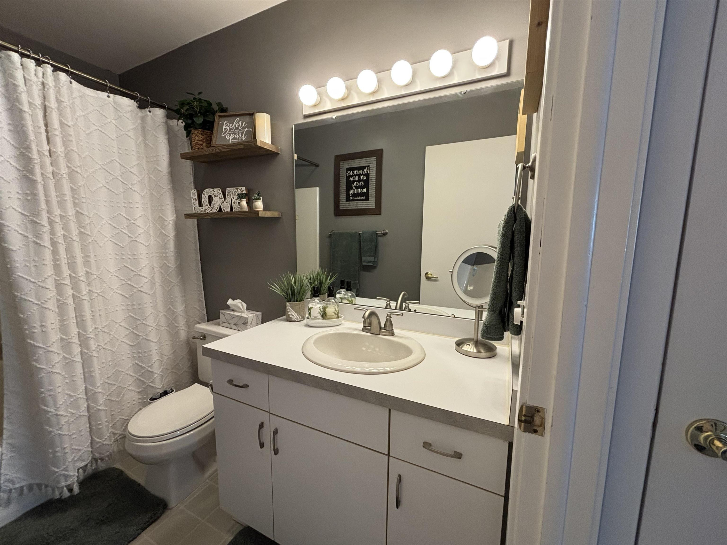 12 Wilshire Drive, Frankenmuth, MI 48734 — Photo 14