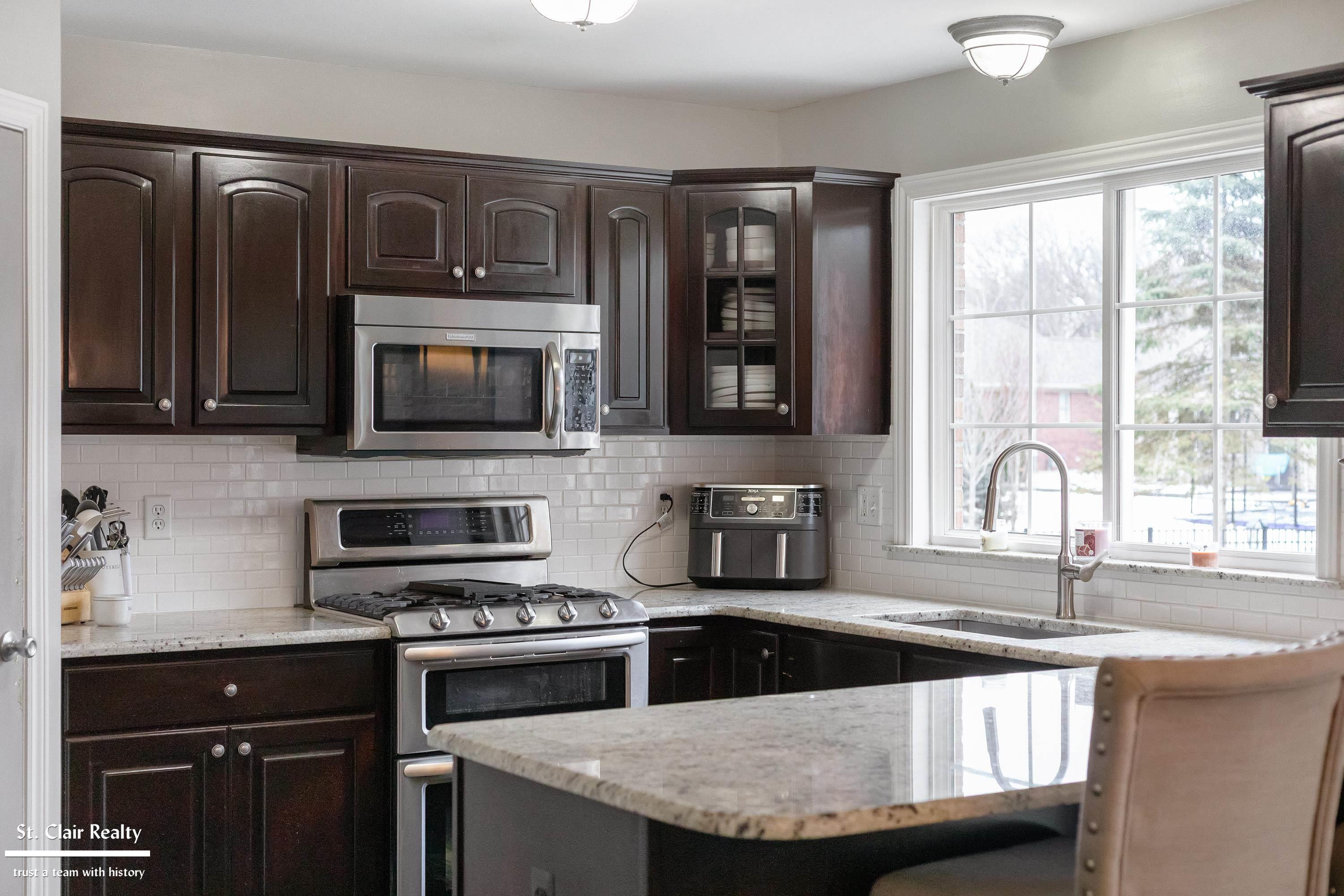 4455 Irene Drive, MI 48079 — Photo 12
