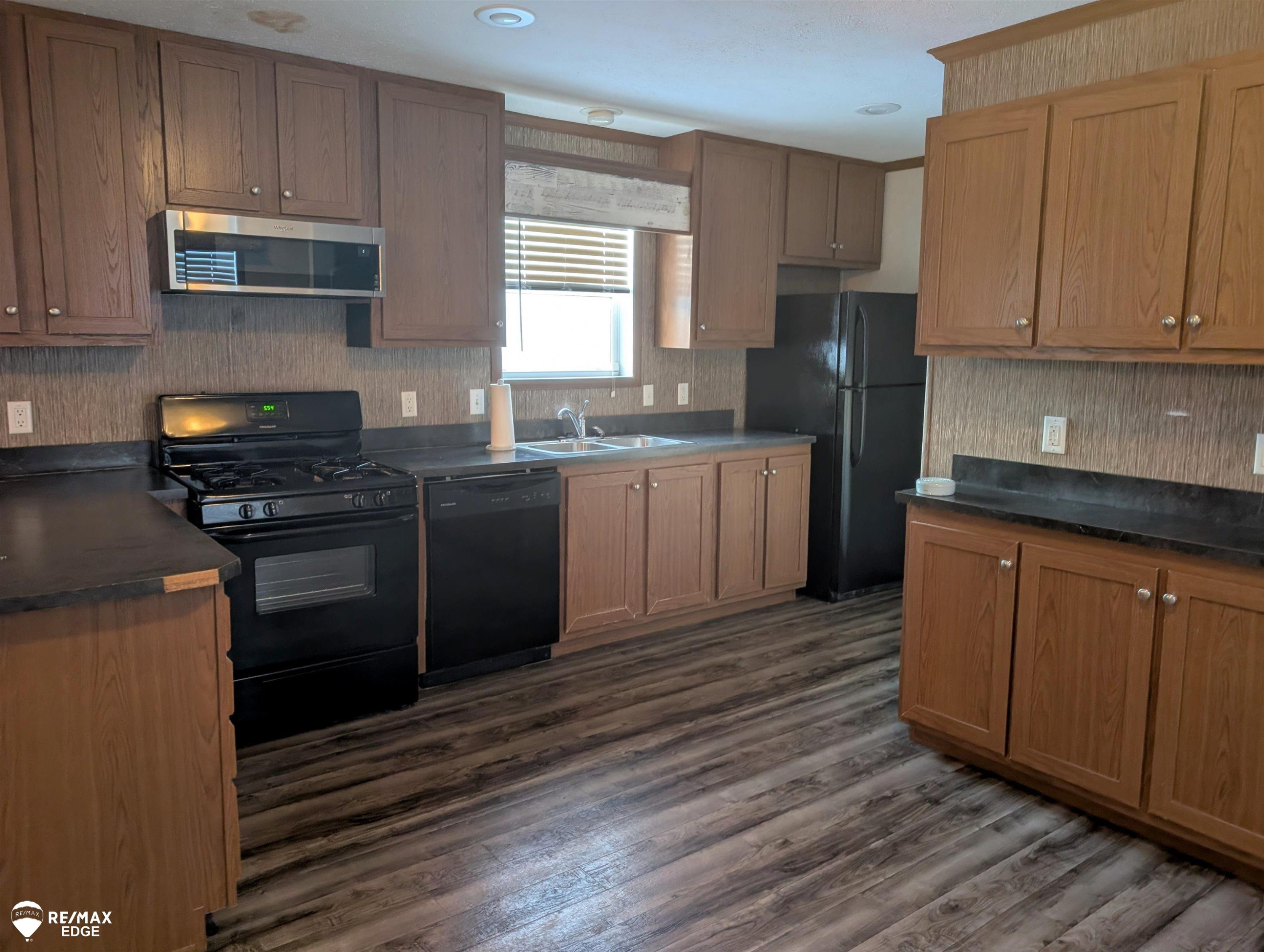 85 Cherry Hill Drive, Davison, MI 48423 — Photo 21