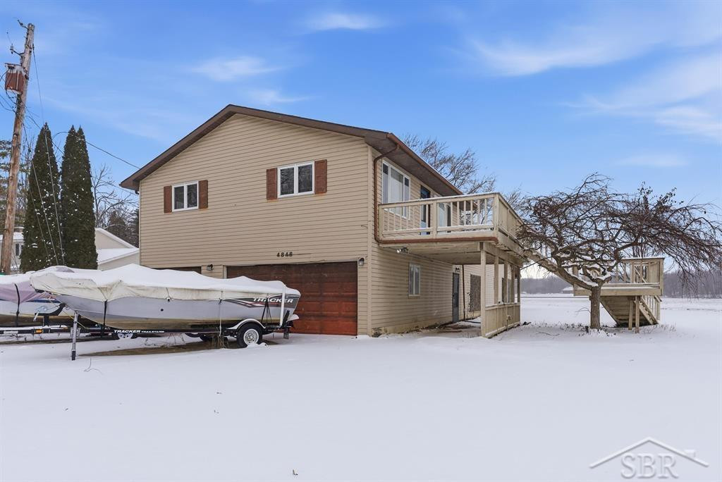 4848 N Verity Court, Sanford, MI 48657 — front exterior