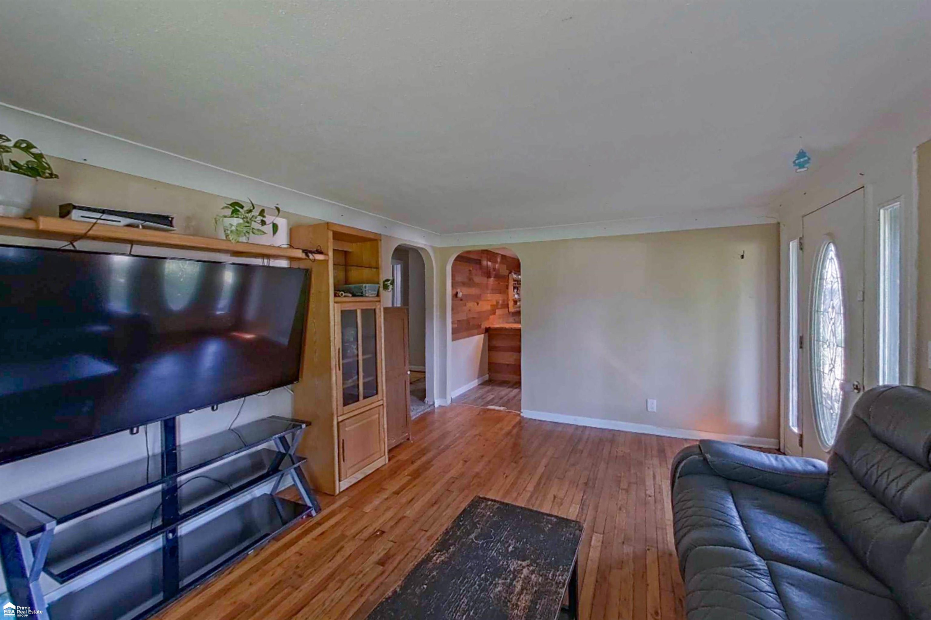 296 S Saginaw Street, Montrose, MI 48457 — Photo 4