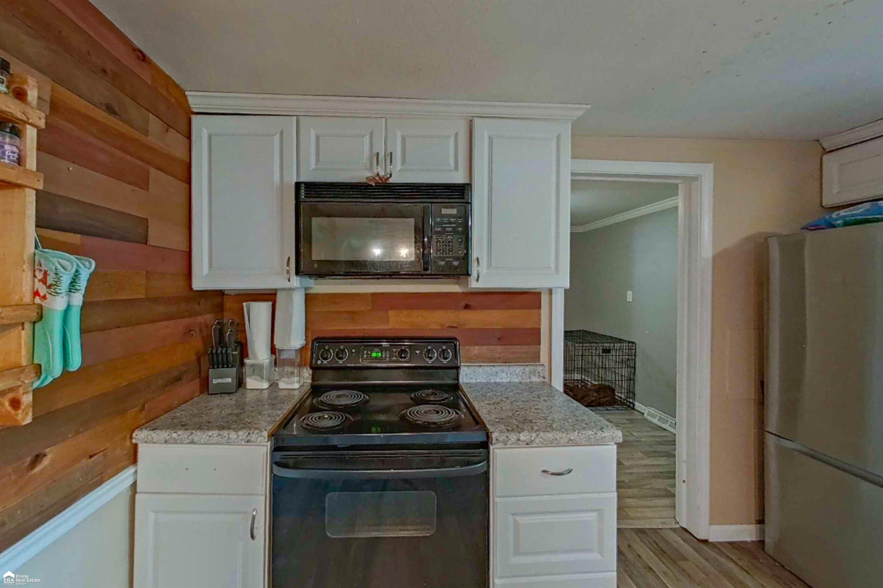 296 S Saginaw Street, Montrose, MI 48457 — Photo 8