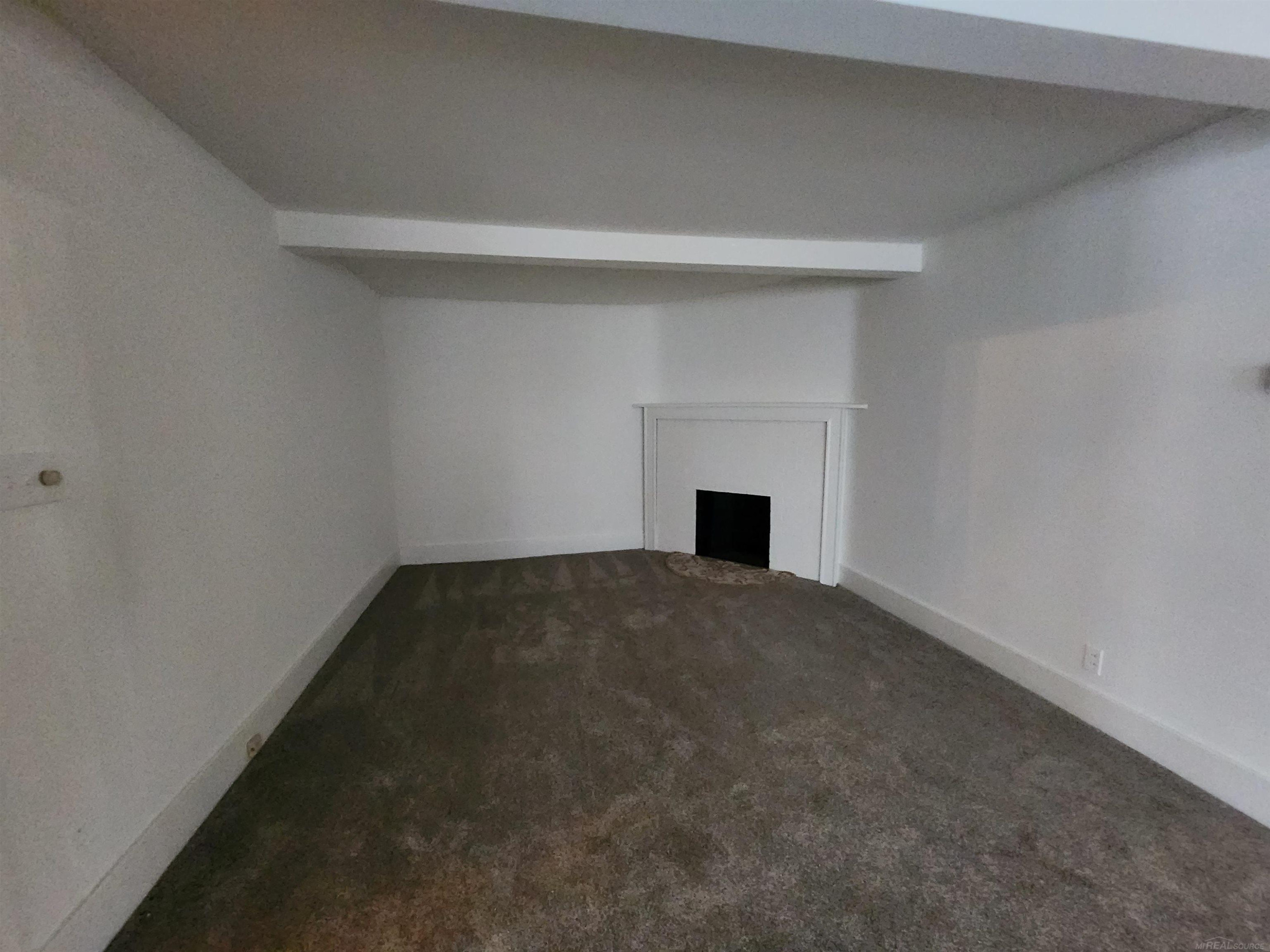 295 Rivard Boulevard, #1W, Grosse Pointe, MI 48230 — Photo 2
