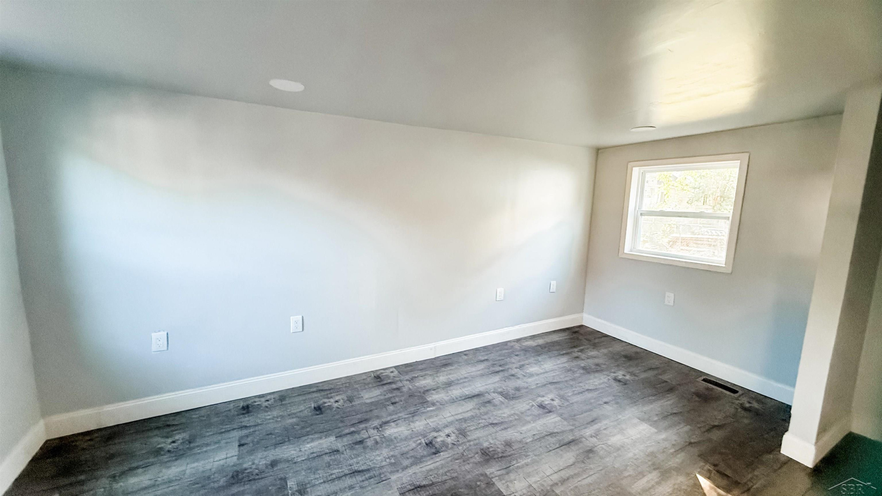 204 Elm Street, Bay City, MI 48706 — Photo 9