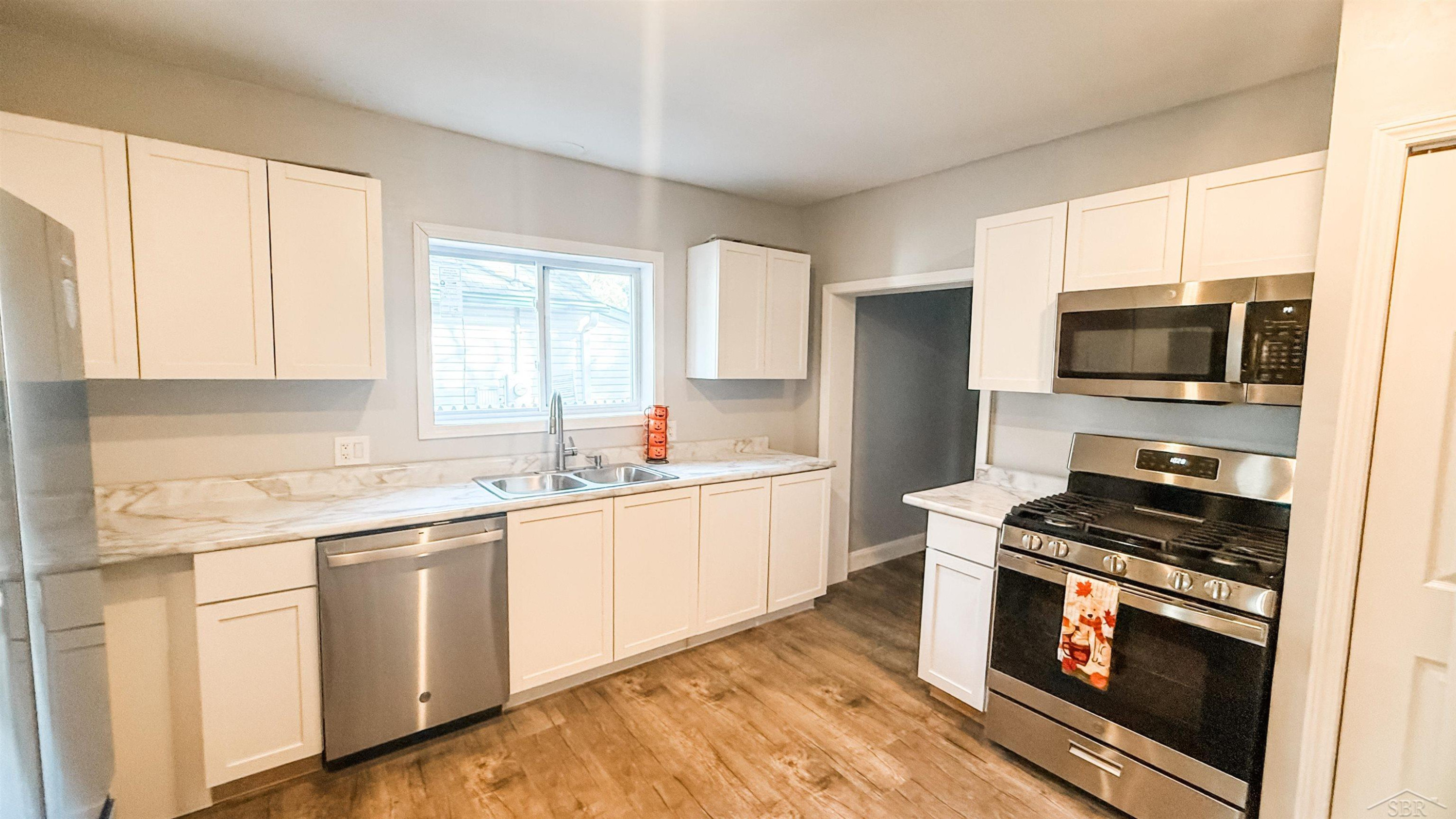 204 Elm Street, Bay City, MI 48706 — Photo 13